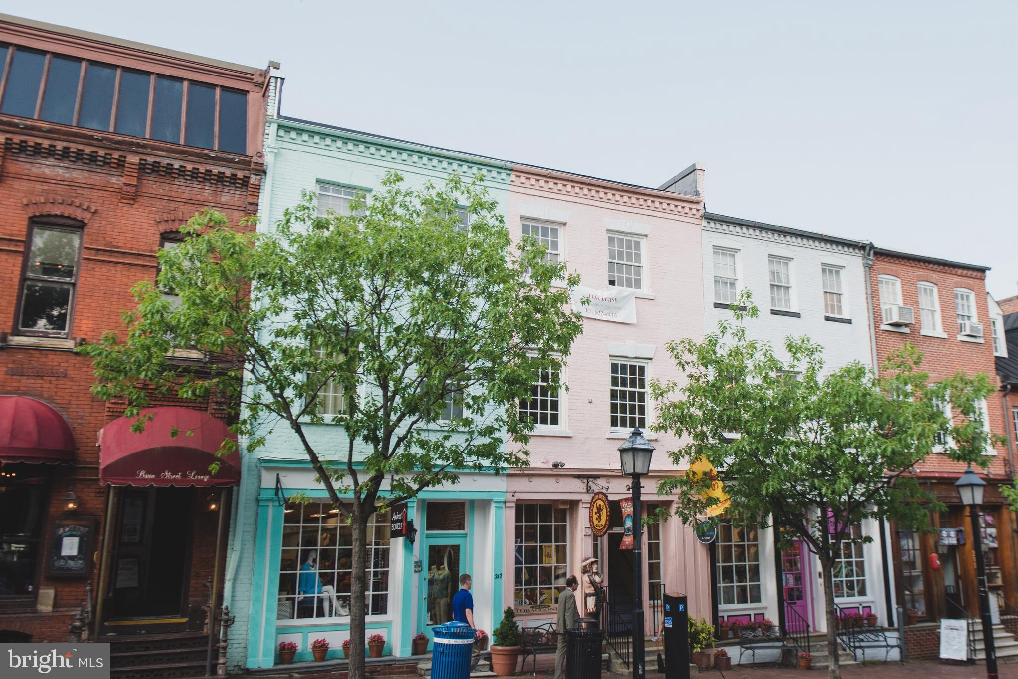 OLD TOWN ALEXANDRIA - Residential
