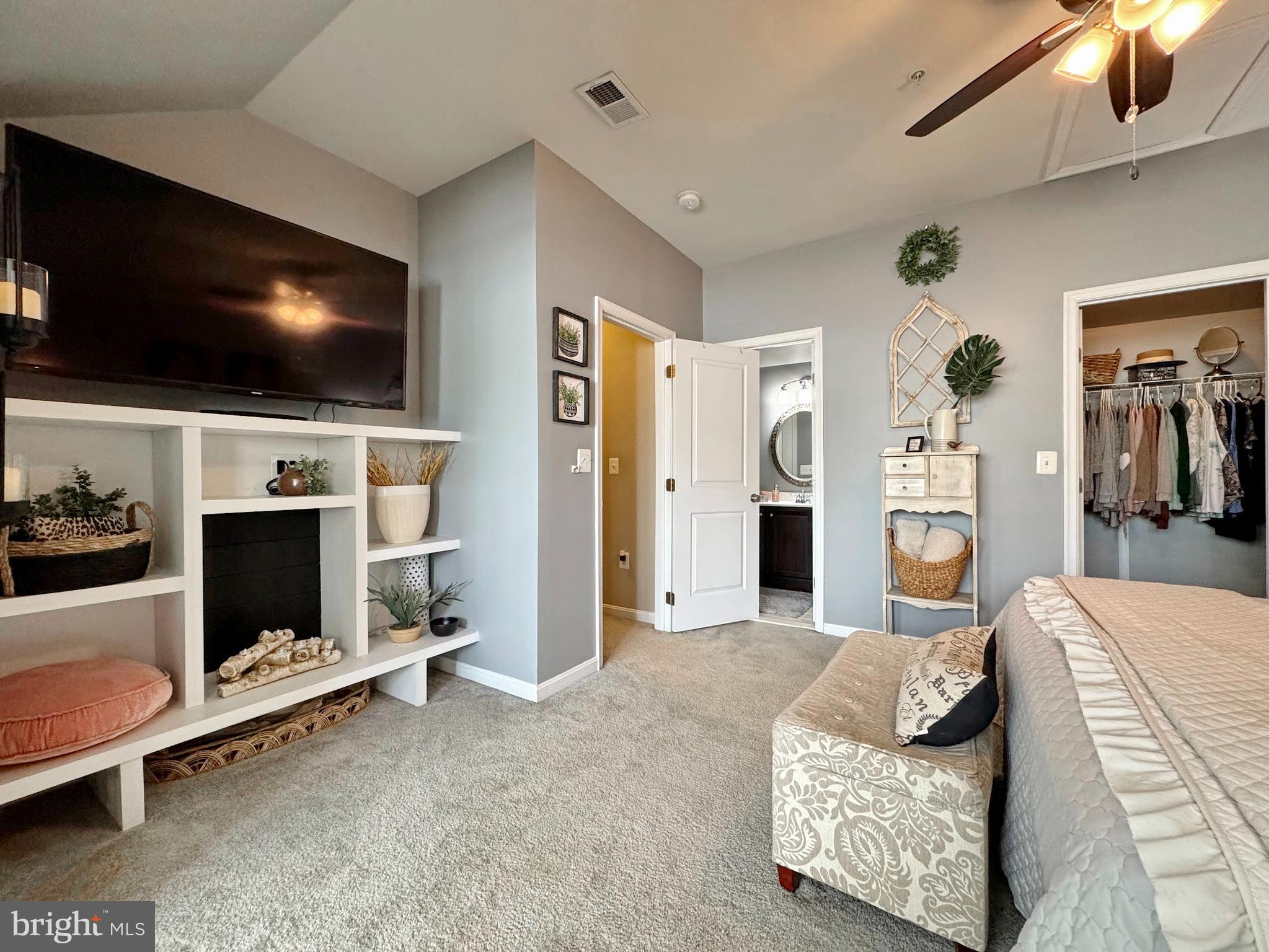 THE VILLAGES OF STEEPLECHASE - Residential