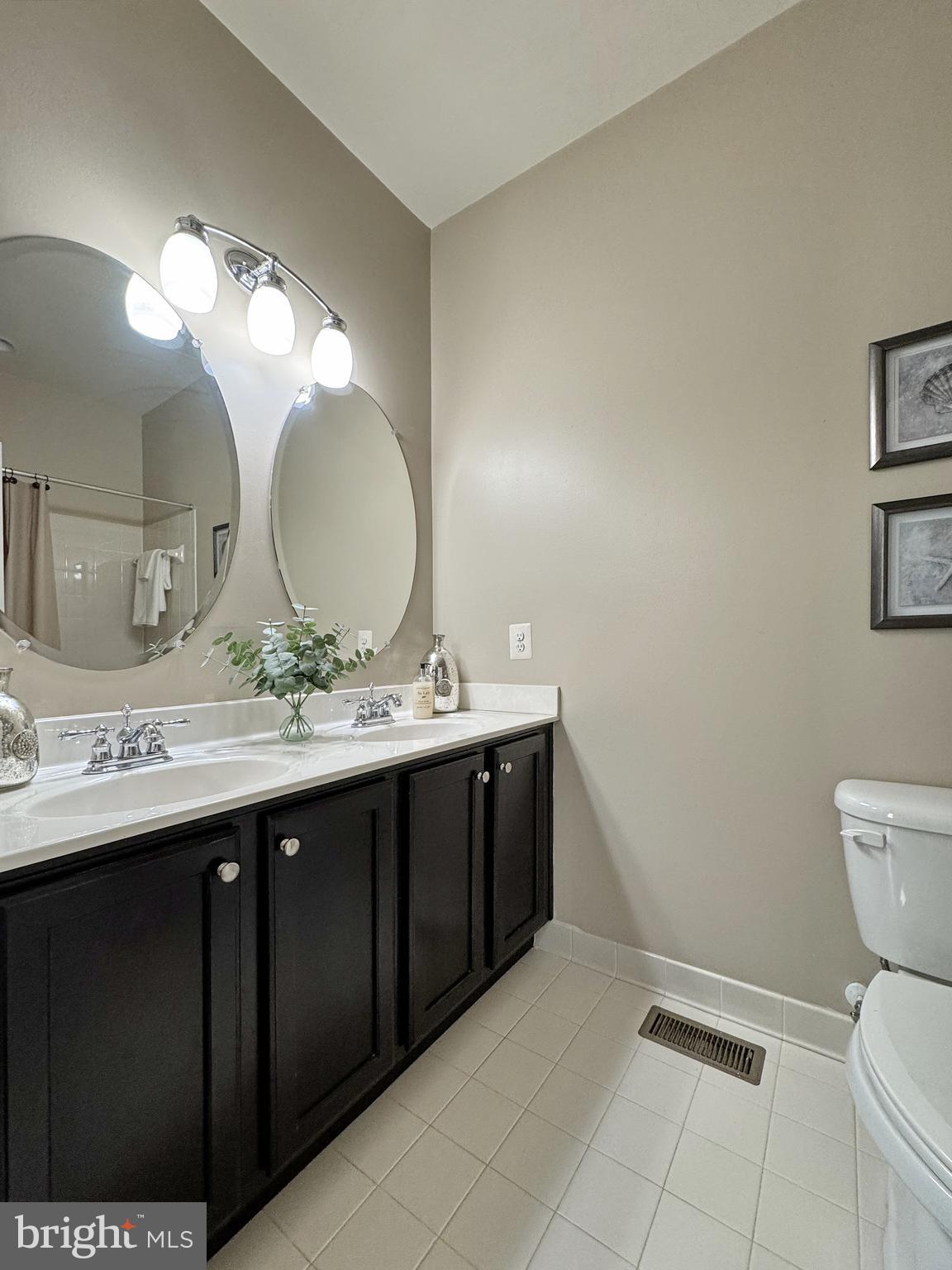 THE VILLAGES OF STEEPLECHASE - Residential