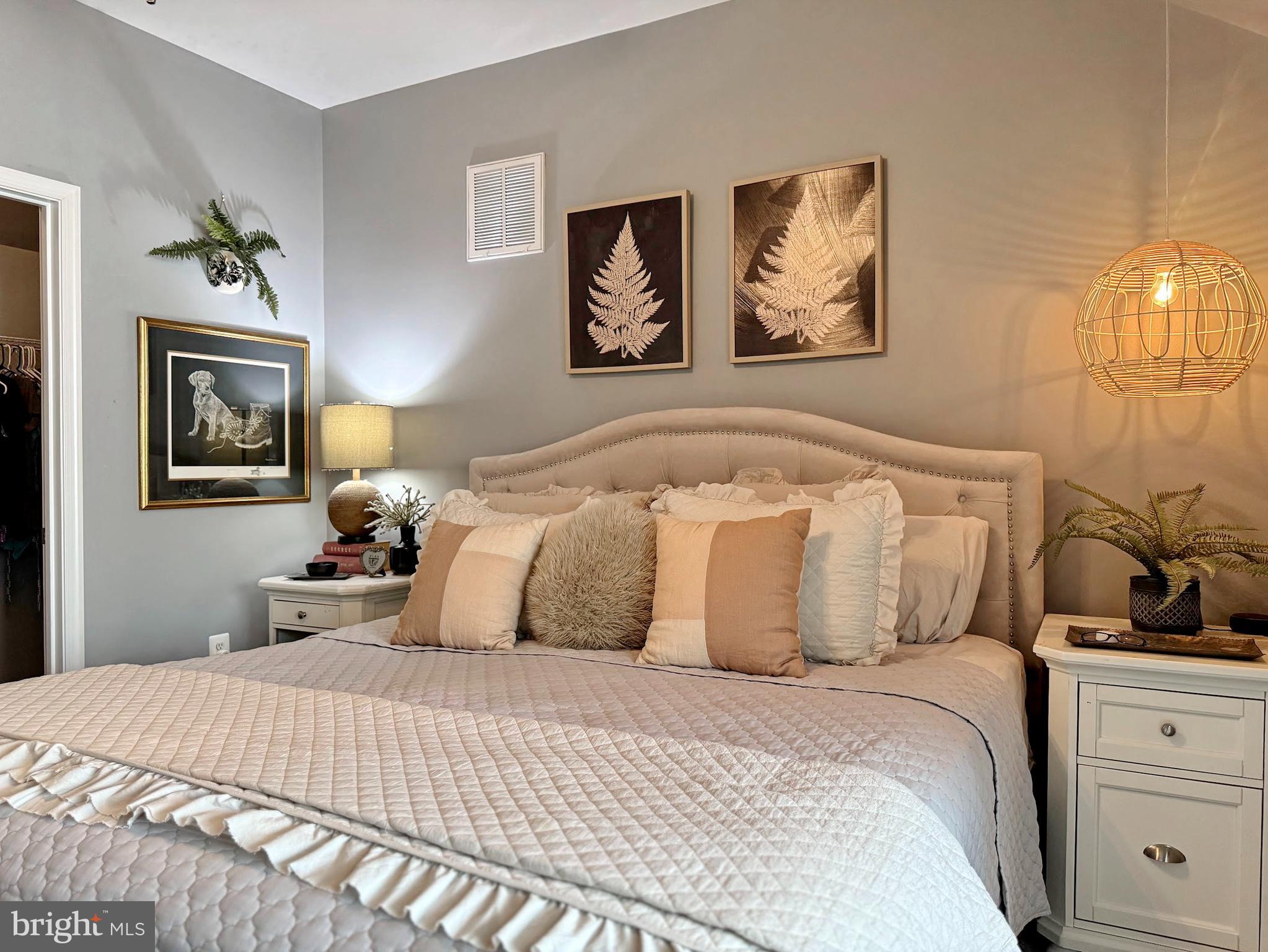 THE VILLAGES OF STEEPLECHASE - Residential