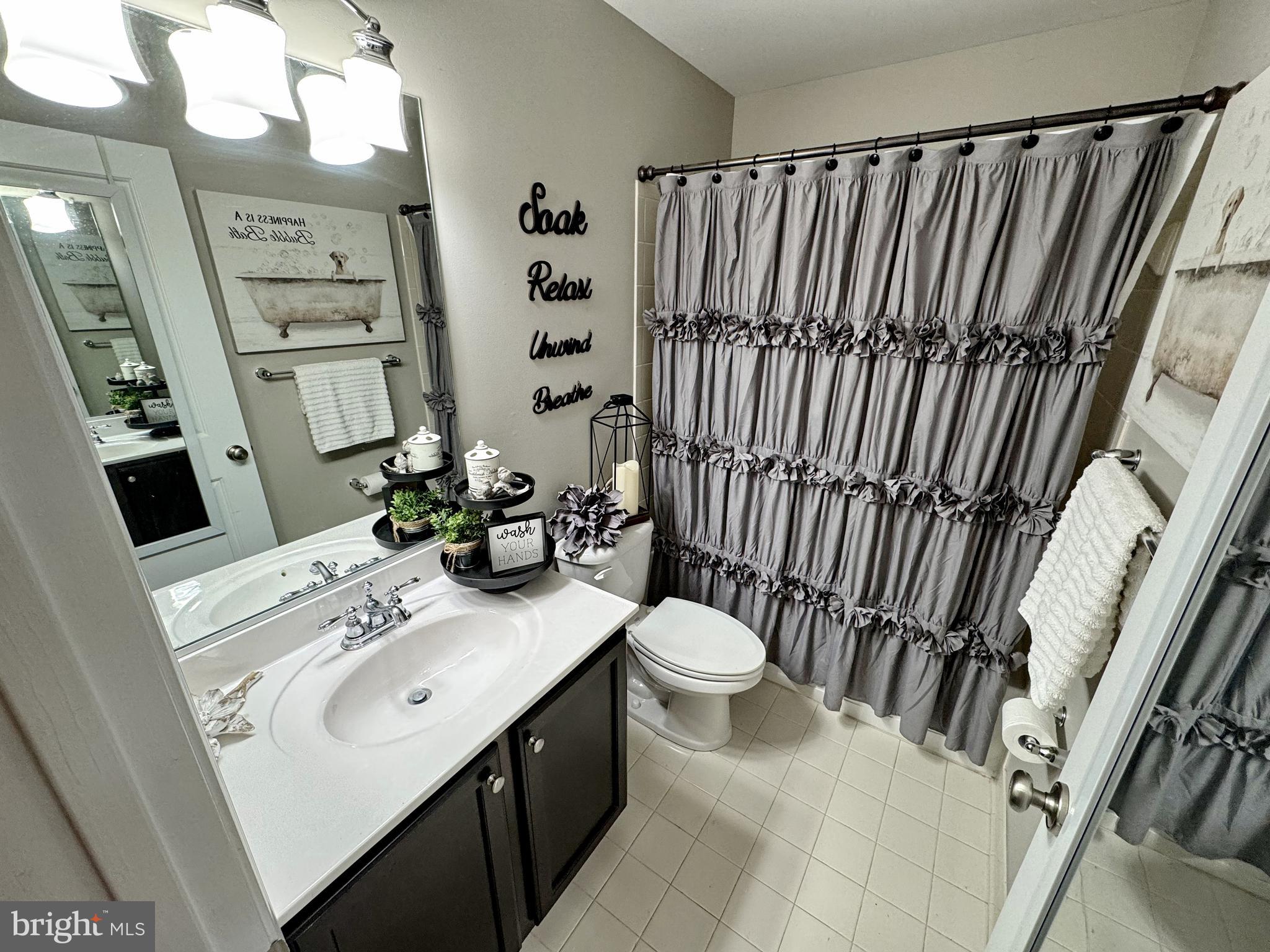 THE VILLAGES OF STEEPLECHASE - Residential