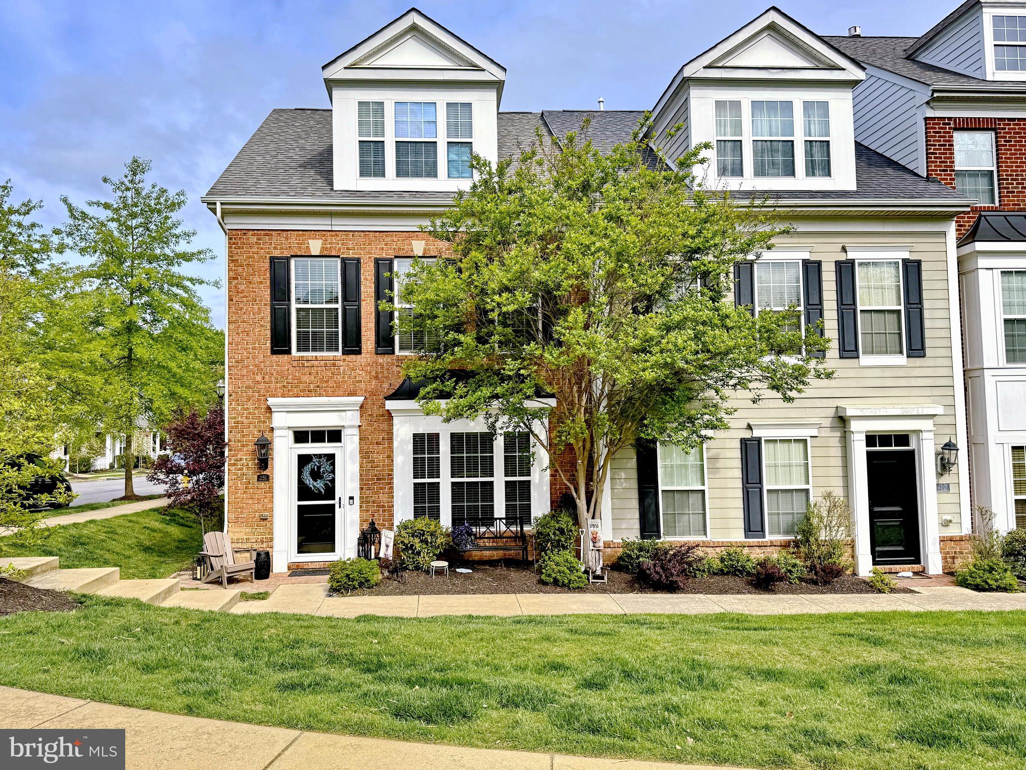 THE VILLAGES OF STEEPLECHASE - Residential