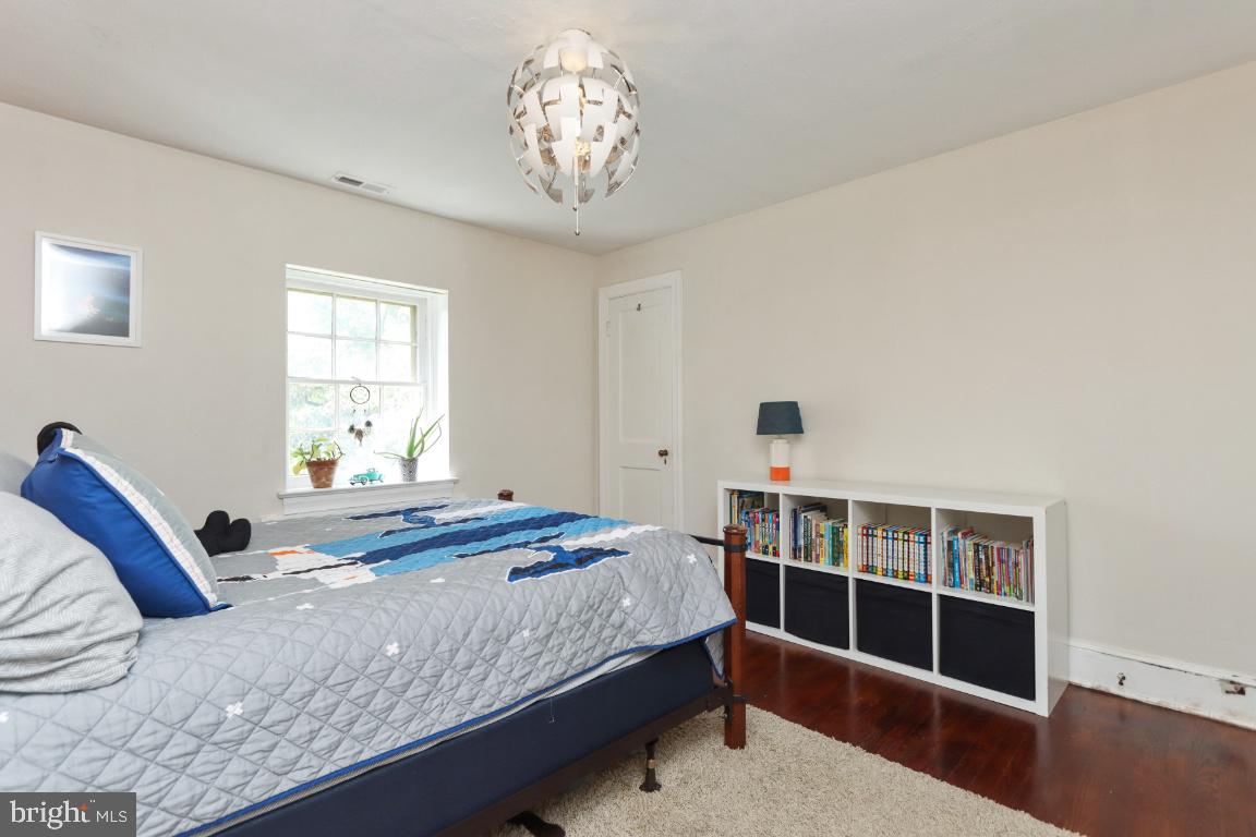 ORIGINAL NORTHWOOD - Residential