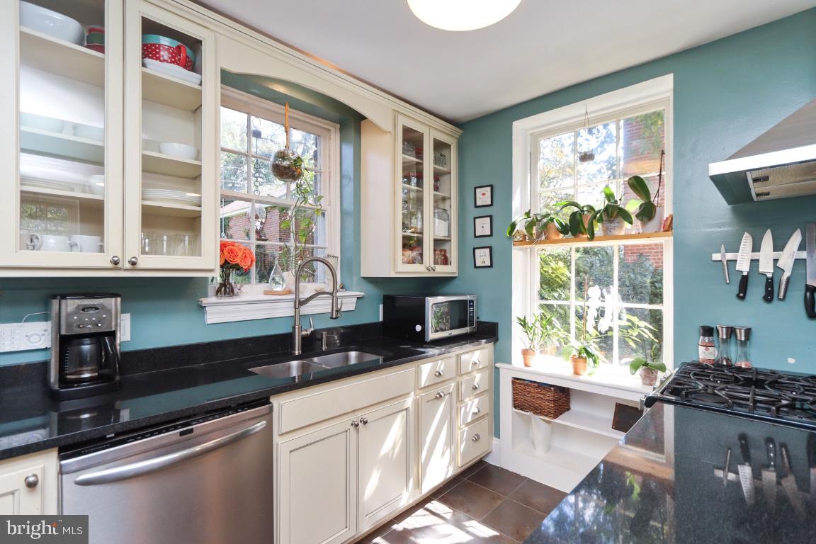 ORIGINAL NORTHWOOD - Residential