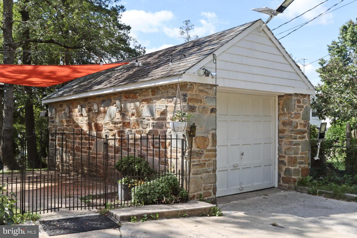 ORIGINAL NORTHWOOD - Residential