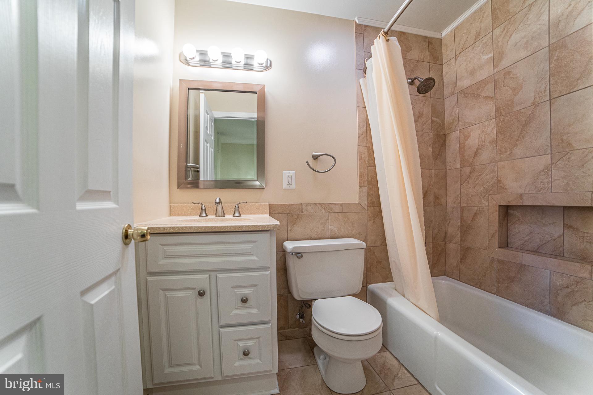 STRATHMEADE SQUARE - Residential Lease