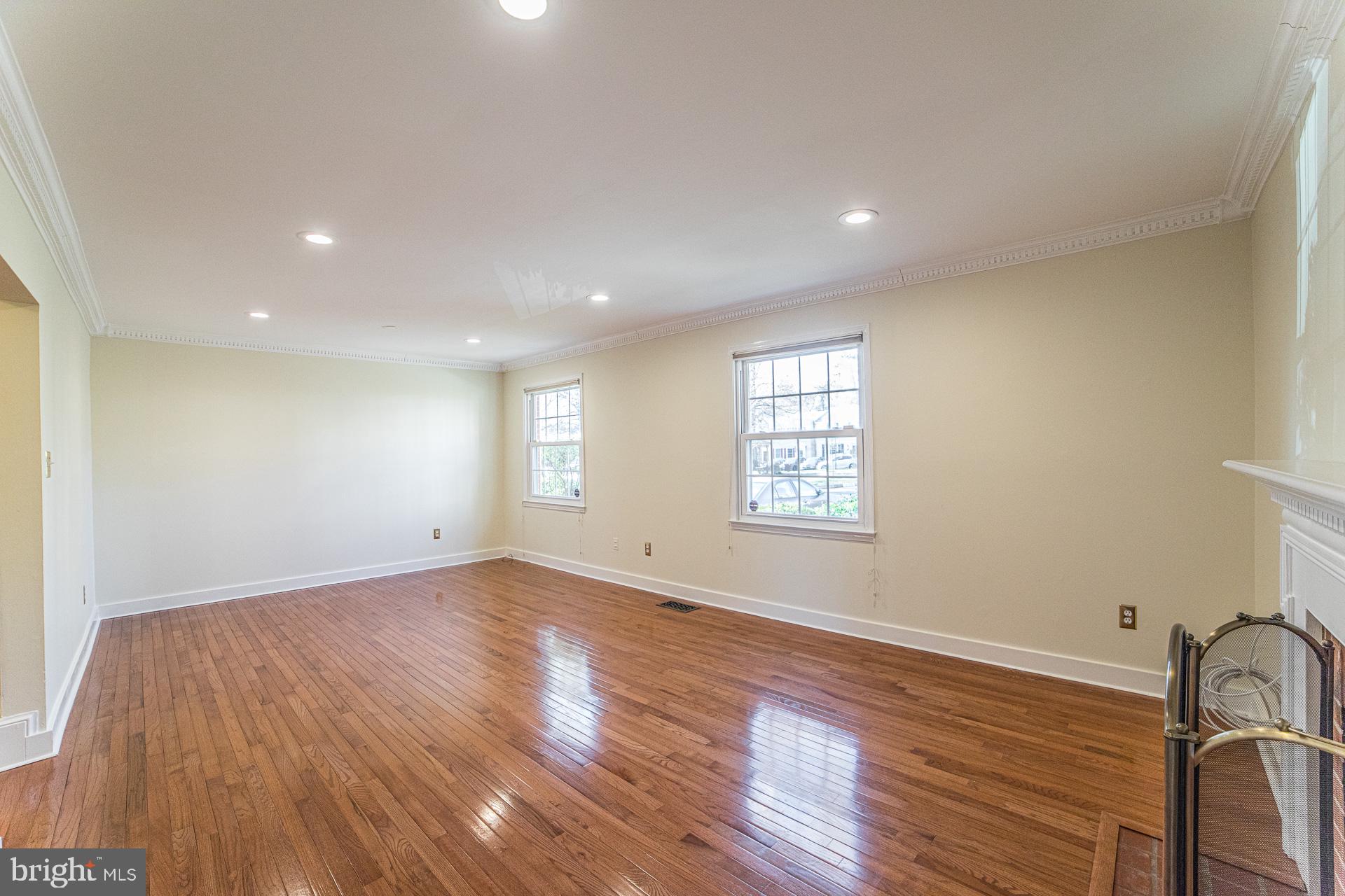 STRATHMEADE SQUARE - Residential Lease