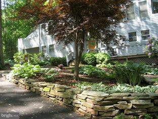 TRIADELPHIA WOODS - Residential