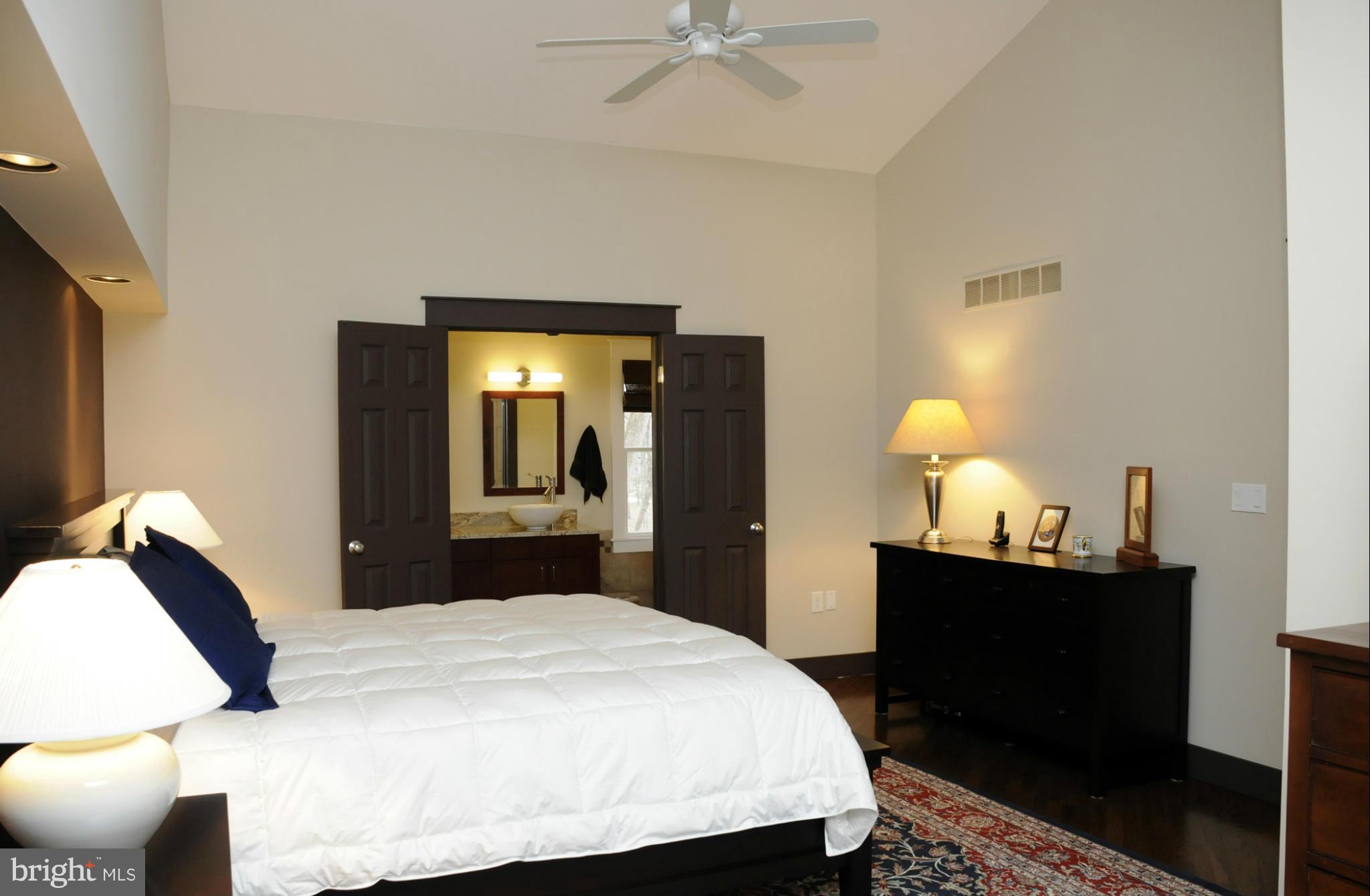 TRIADELPHIA WOODS - Residential