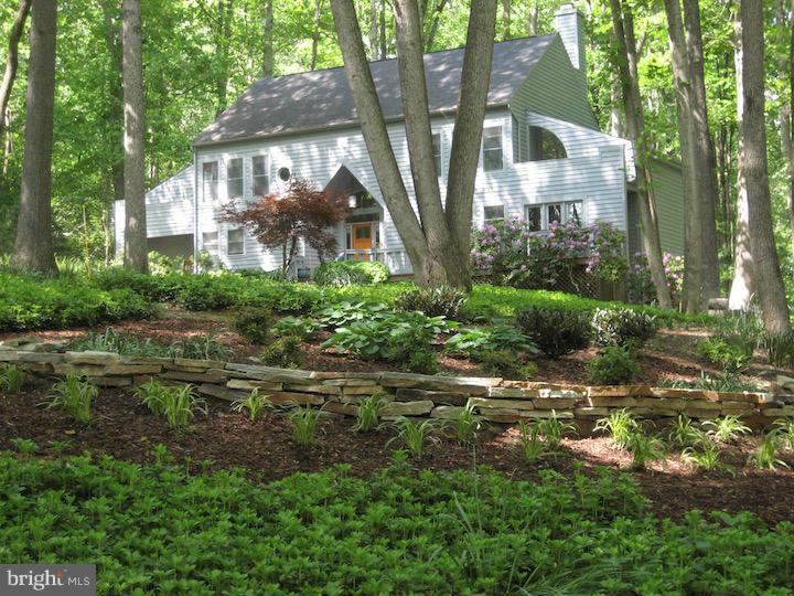 TRIADELPHIA WOODS - Residential