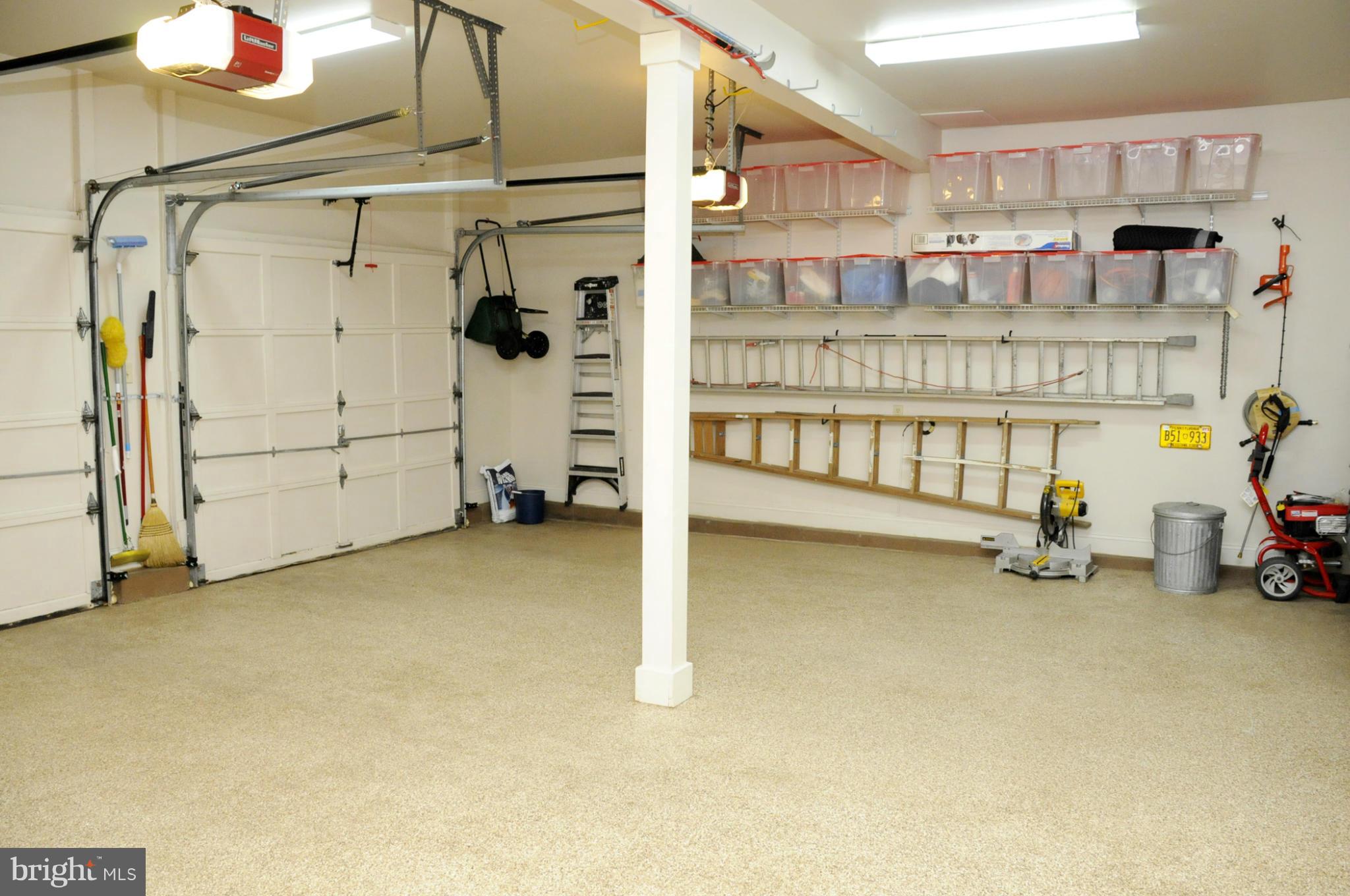 TRIADELPHIA WOODS - Residential