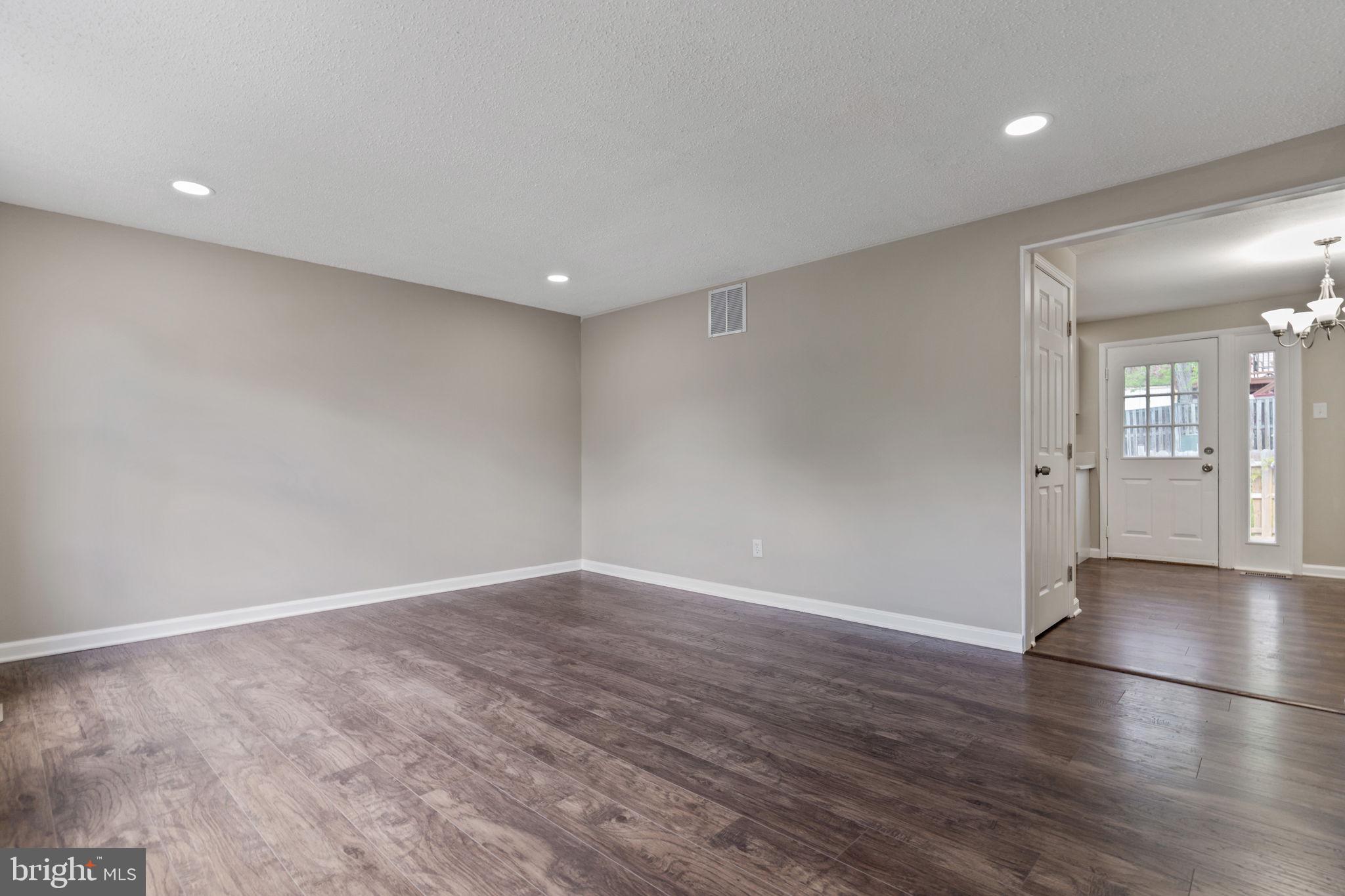 NEWINGTON FOREST - Residential