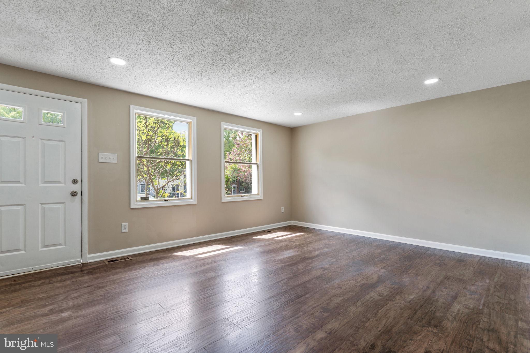 NEWINGTON FOREST - Residential