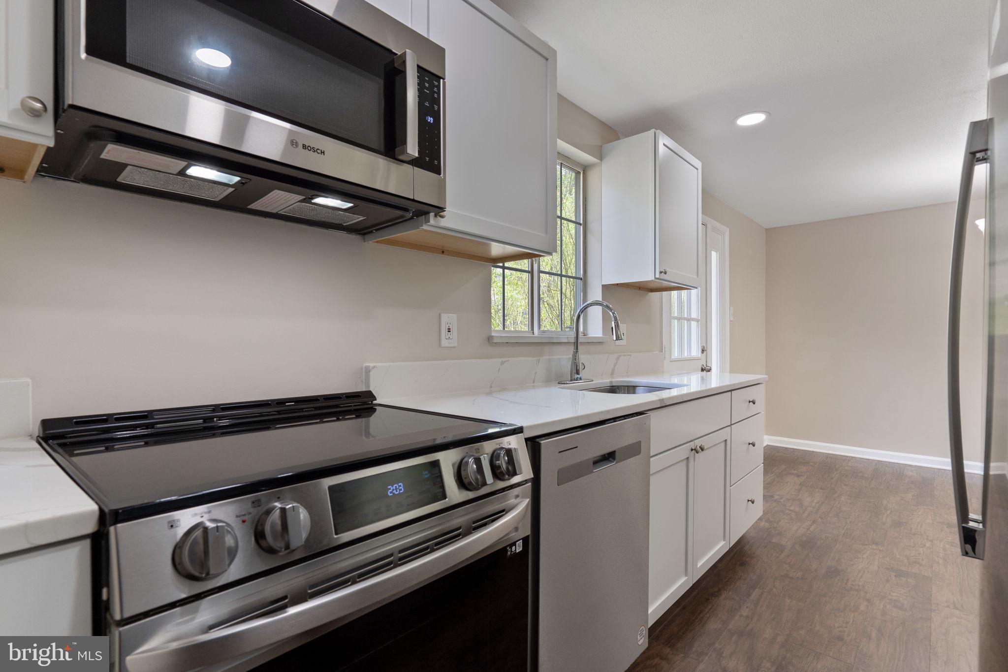 NEWINGTON FOREST - Residential