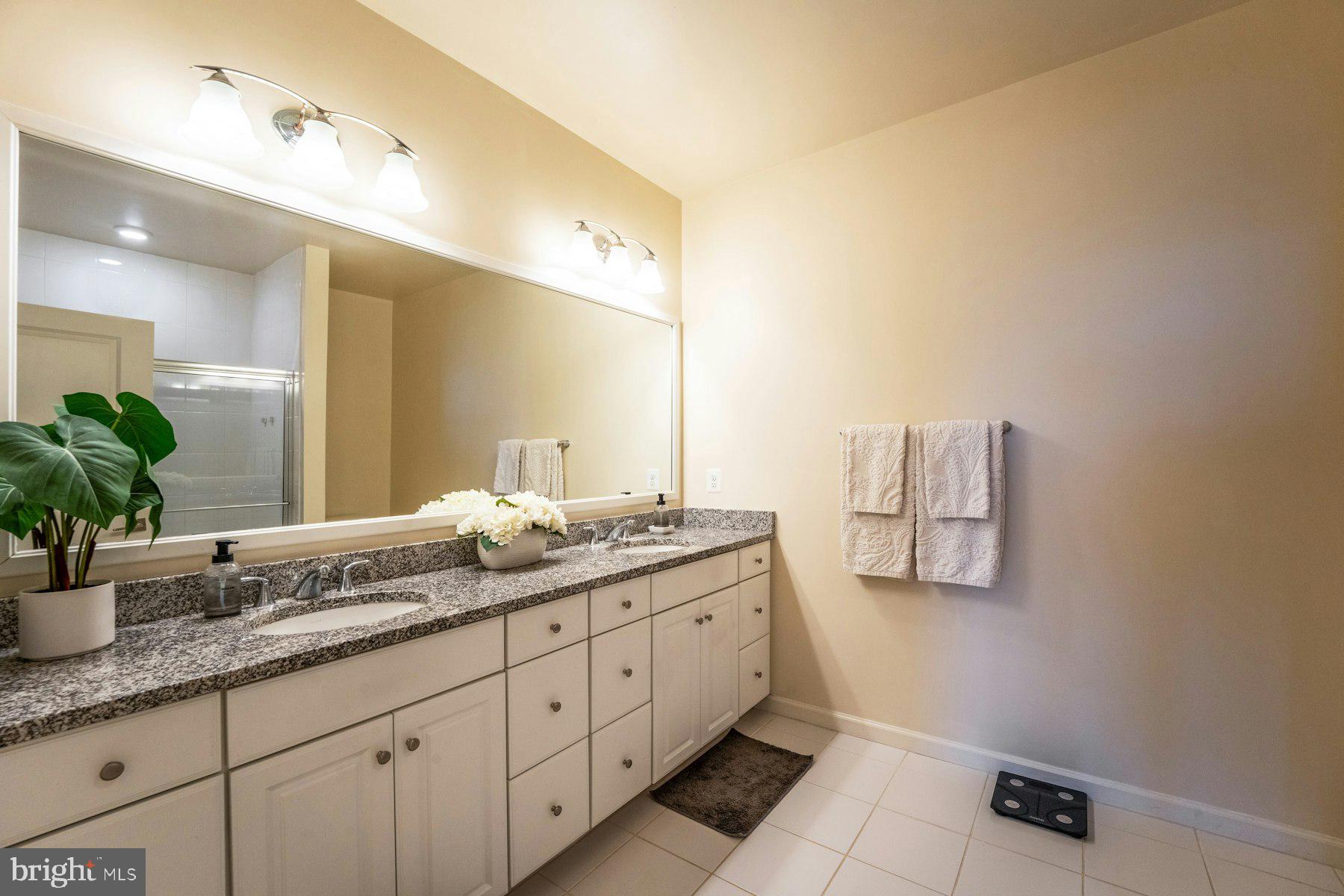 LOUDOUN VALLEY RIDGES - Residential