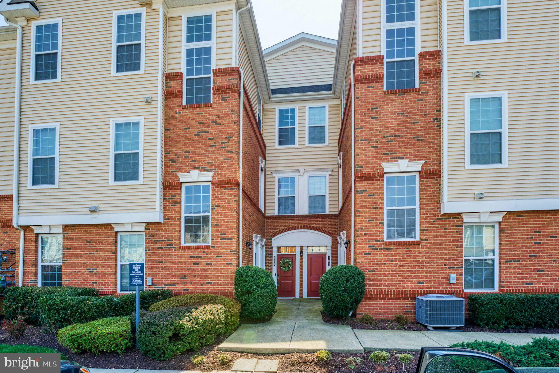 LOUDOUN VALLEY RIDGES - Residential
