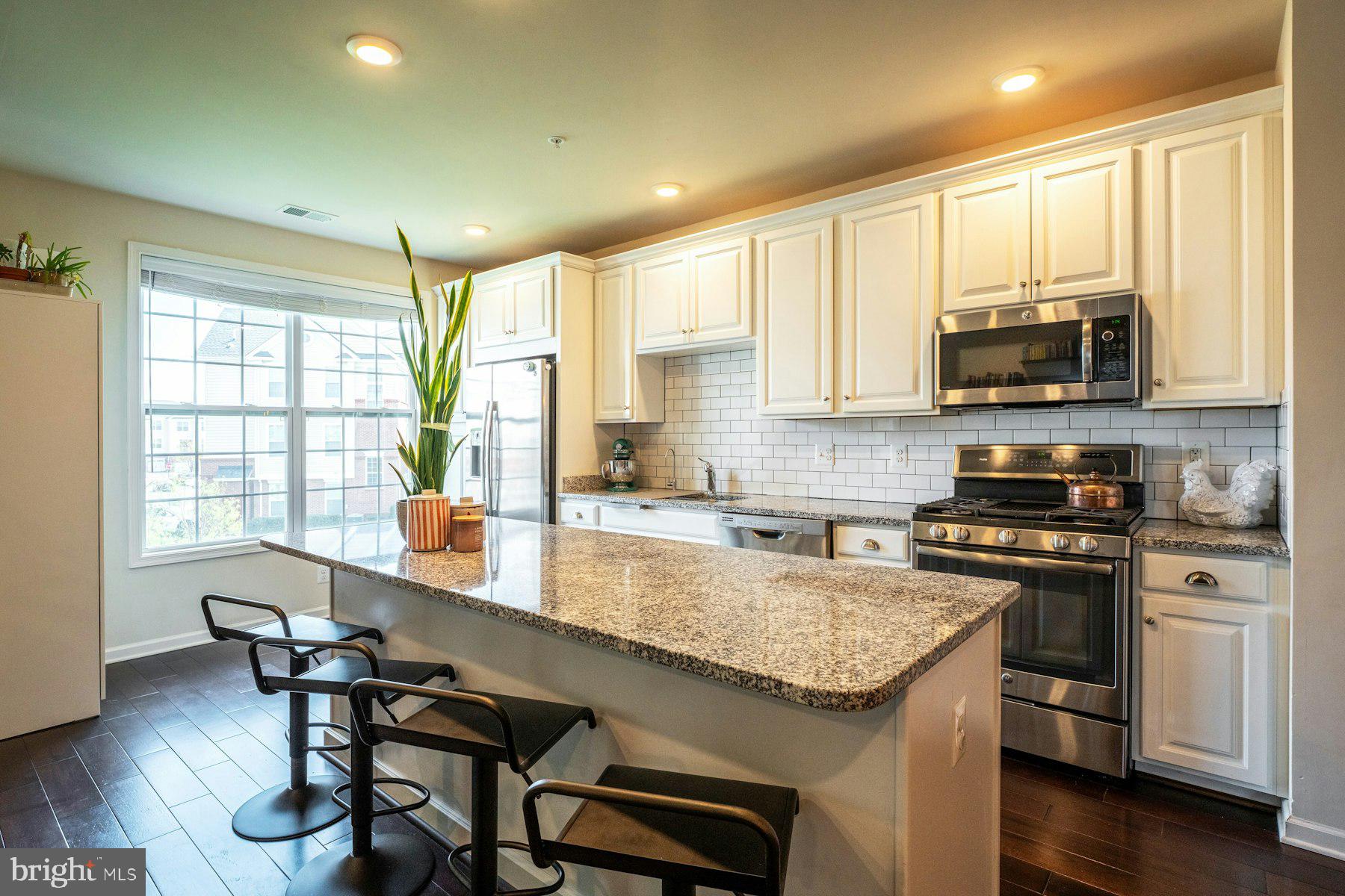 LOUDOUN VALLEY RIDGES - Residential