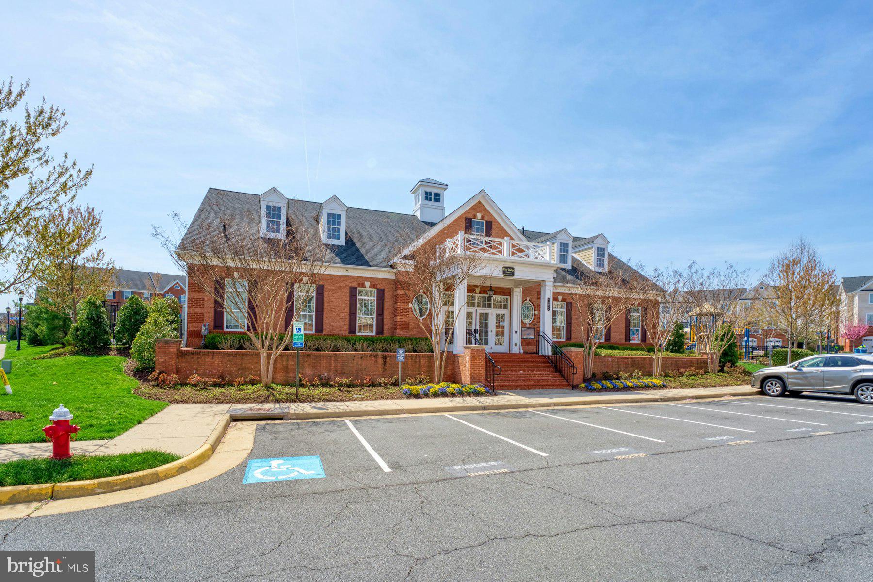 LOUDOUN VALLEY RIDGES - Residential