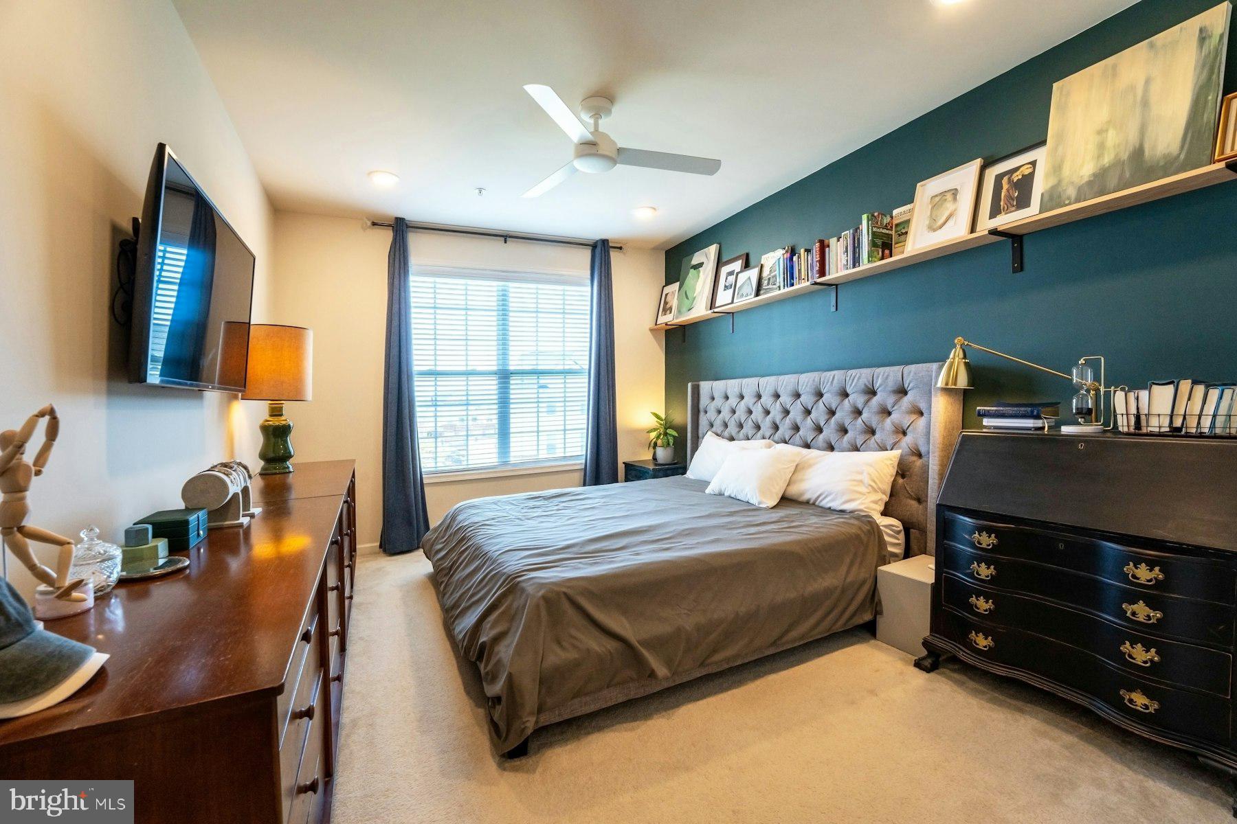 LOUDOUN VALLEY RIDGES - Residential