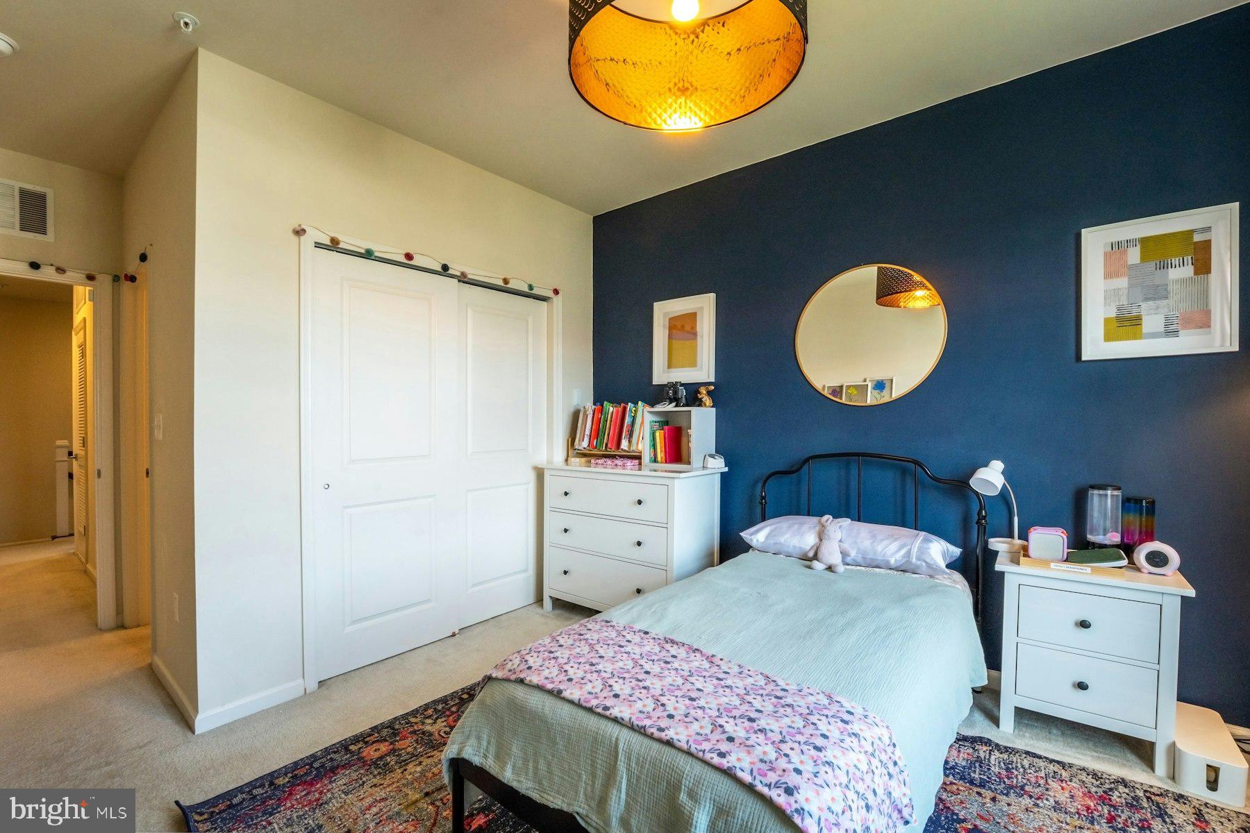 LOUDOUN VALLEY RIDGES - Residential