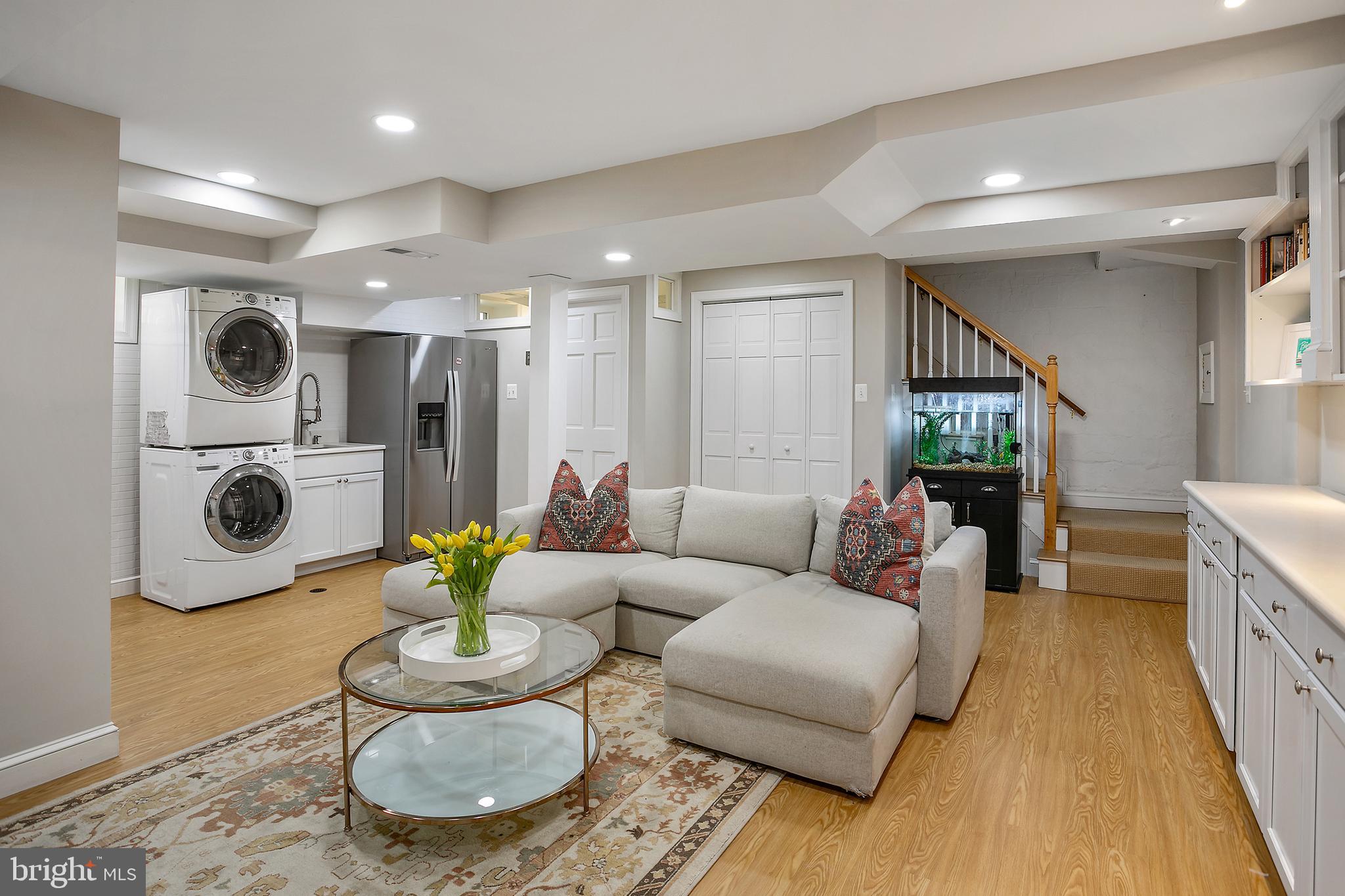 MEADOWBROOK VILLAGE - Residential