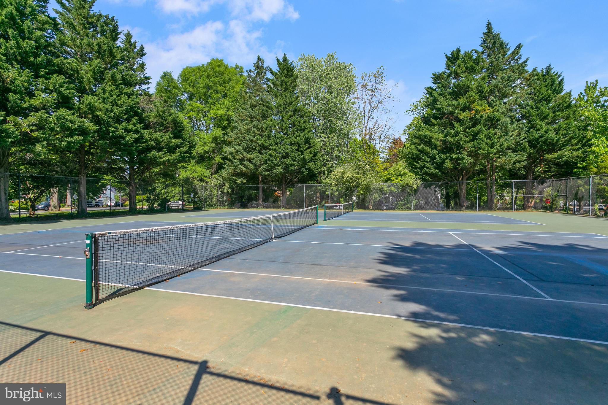 MEADOWBROOK VILLAGE - Residential