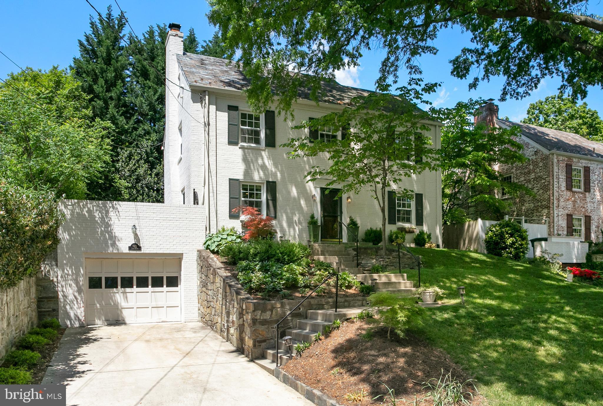 MEADOWBROOK VILLAGE - Residential