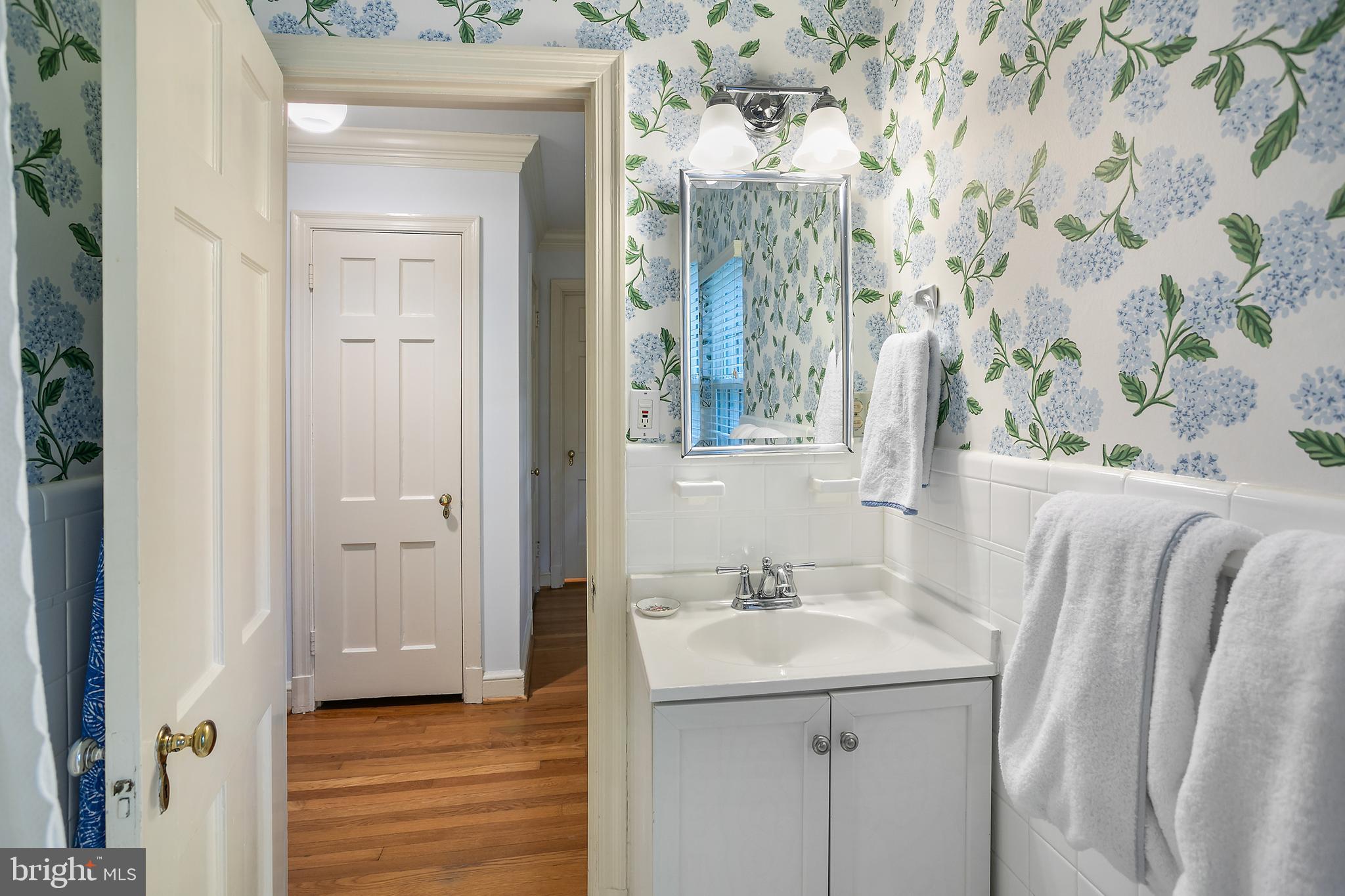 MEADOWBROOK VILLAGE - Residential