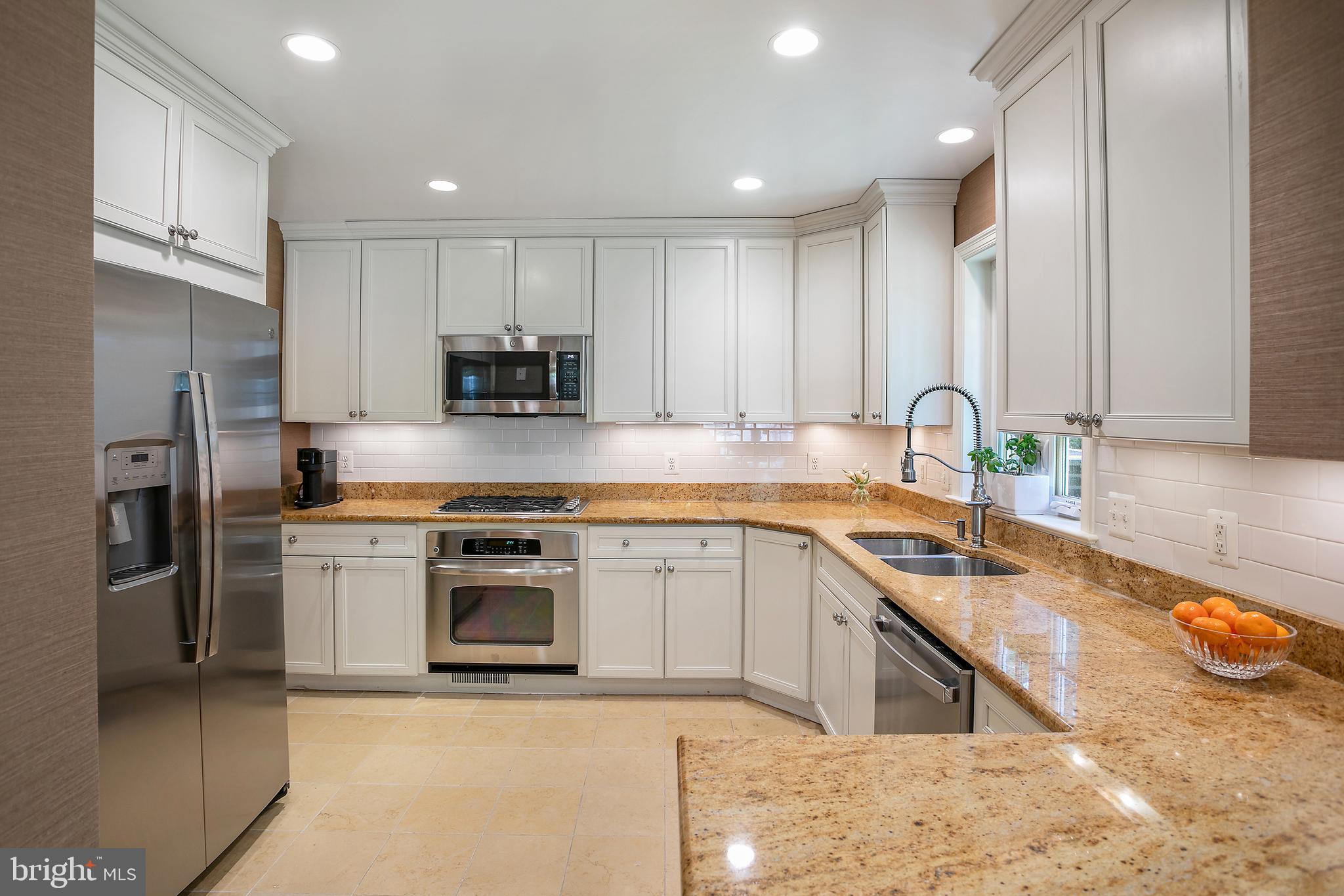 MEADOWBROOK VILLAGE - Residential