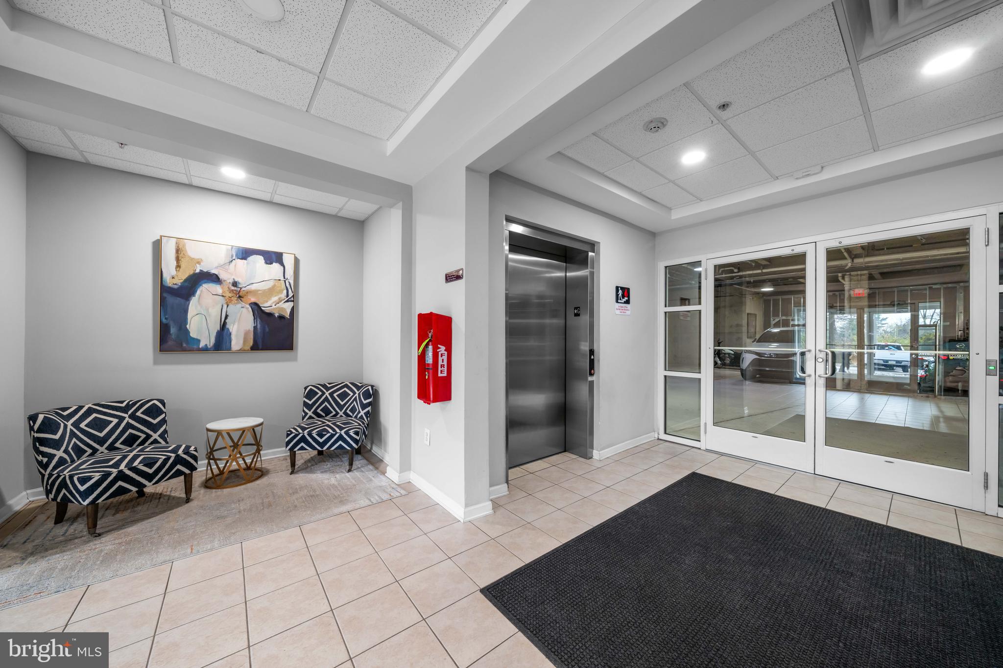 THE HOLLOW AT FOX VA - Residential