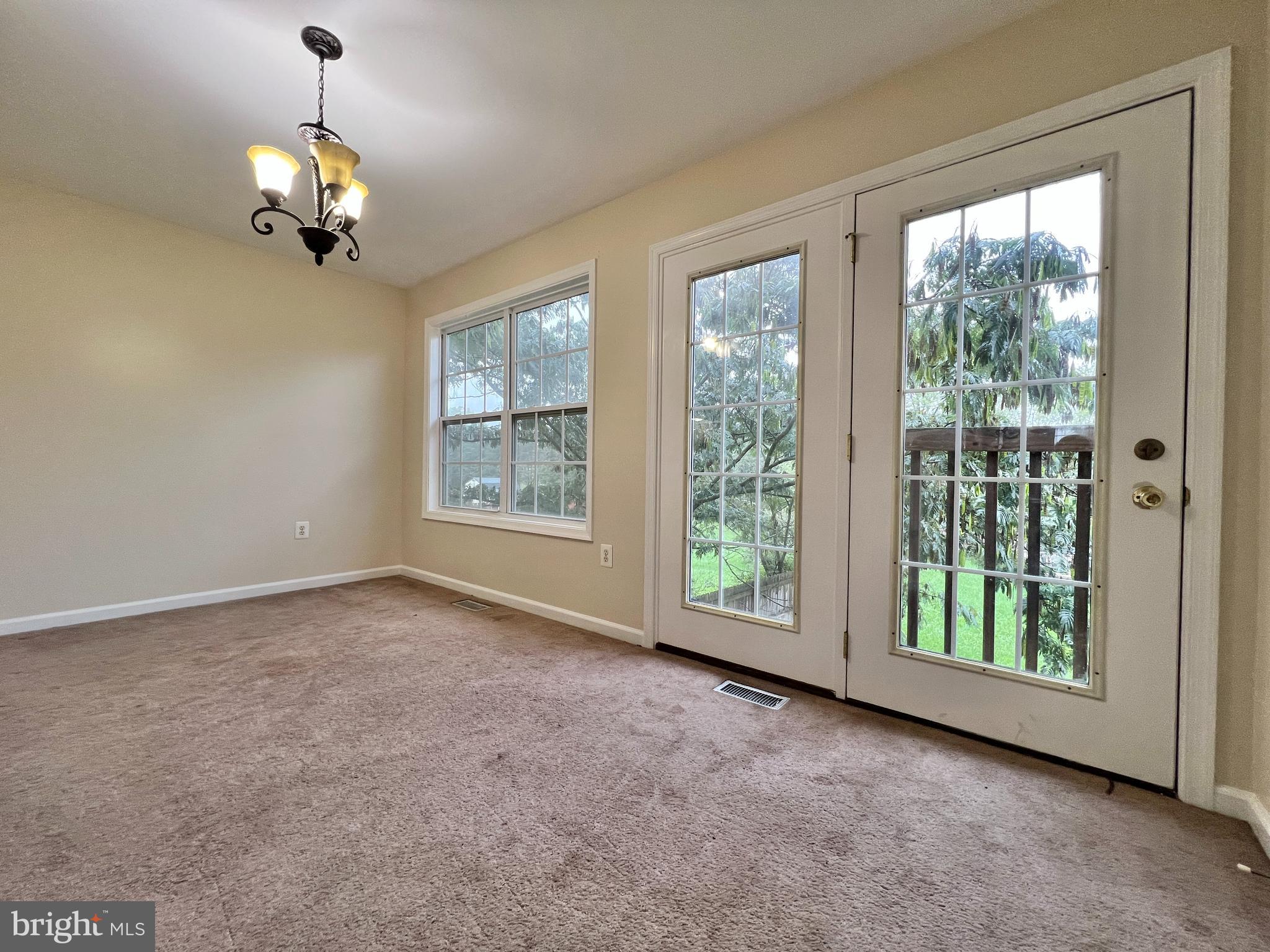 TOWNES OF TOPAZ - Residential