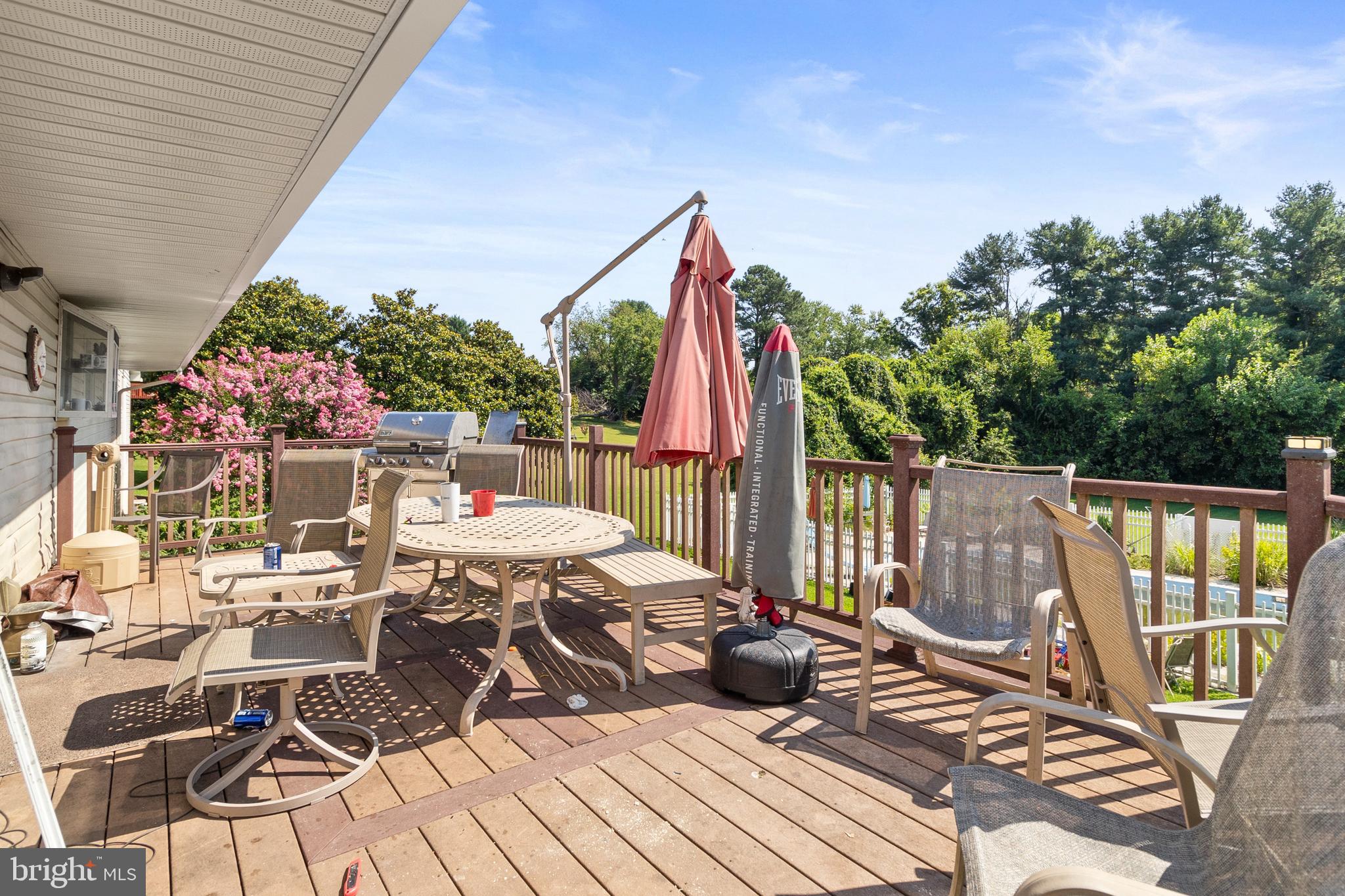 11219 LAKESIDE DRIVE