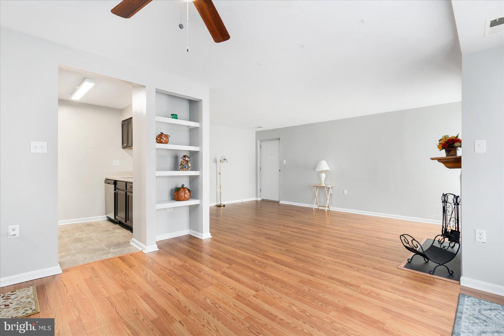 CASTLE HARBOUR - Residential