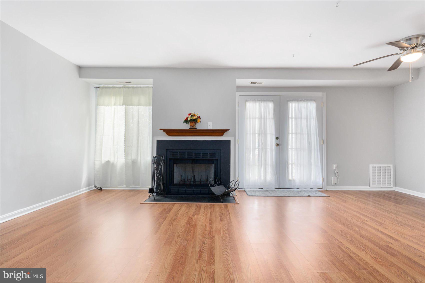 CASTLE HARBOUR - Residential