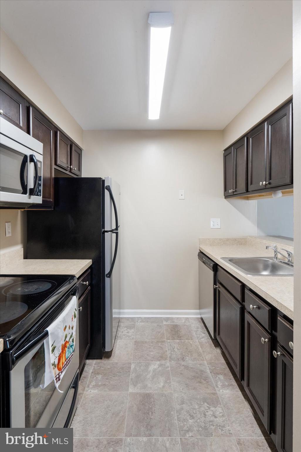 CASTLE HARBOUR - Residential