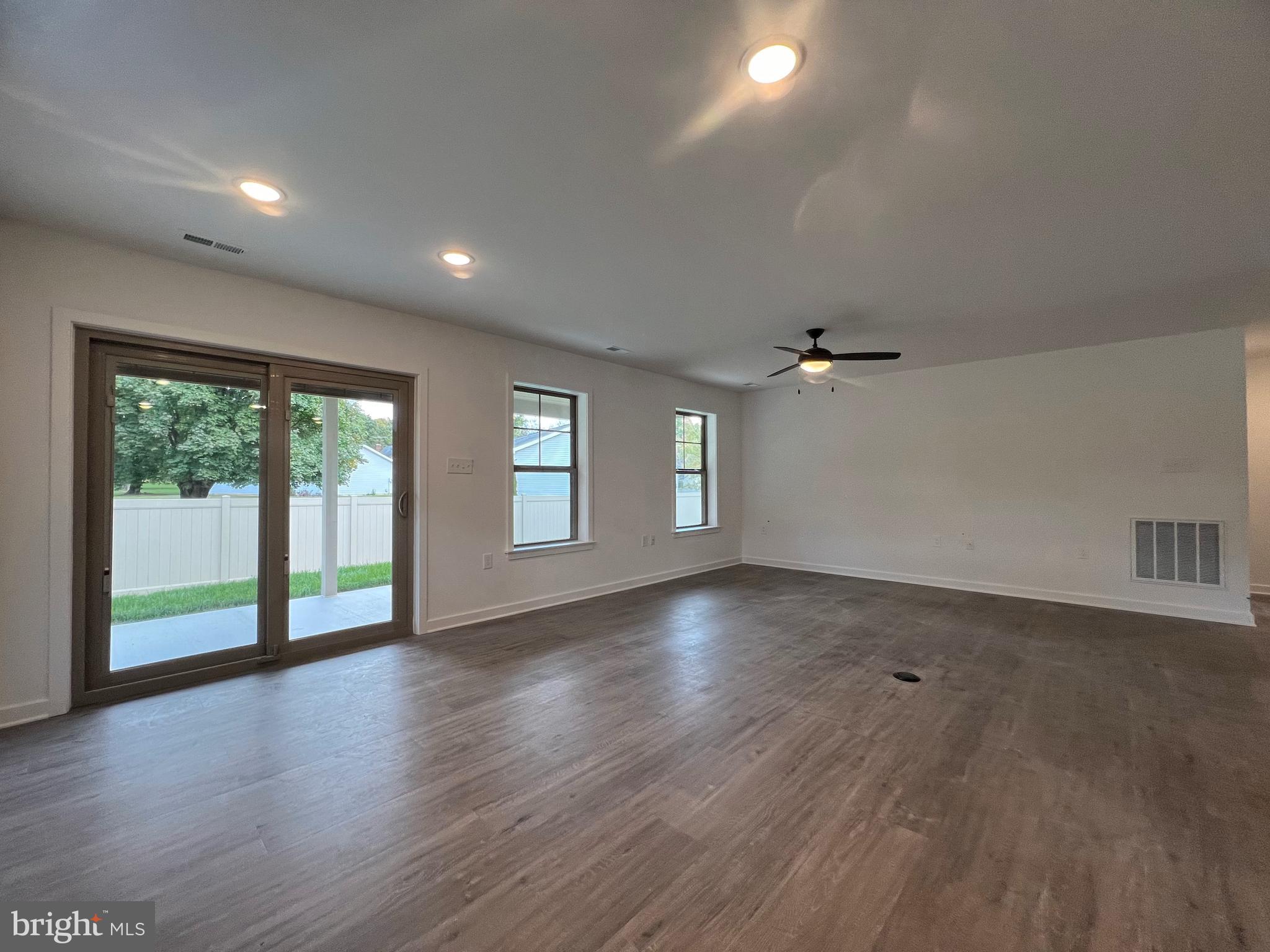 THE VILLAS AT WARM SPRINGS - Residential