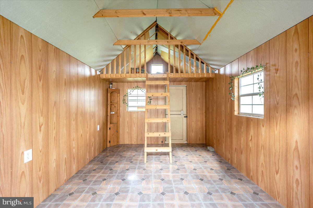 SYCAMORE VILLAGE - Residential