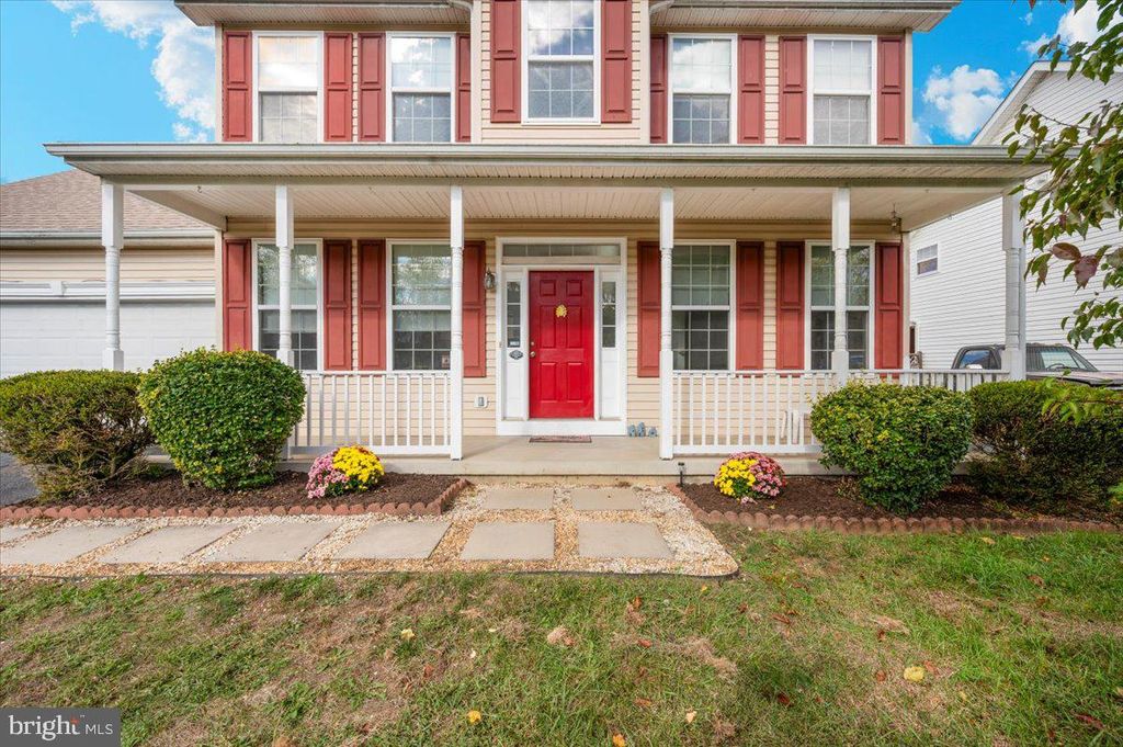 Photo of 398 Good Drive, MARTINSBURG, WV 25405 (MLS # WVBE2045238)