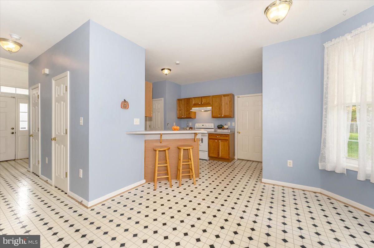 SYCAMORE VILLAGE - Residential