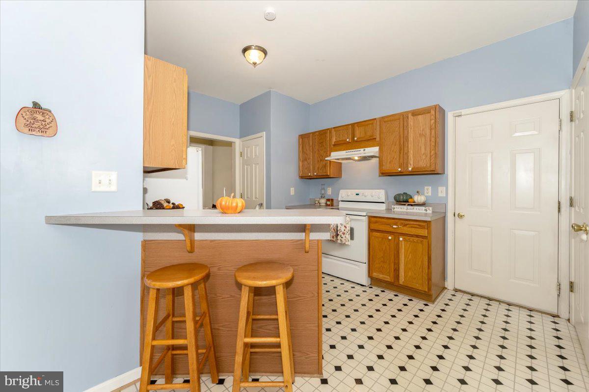 SYCAMORE VILLAGE - Residential