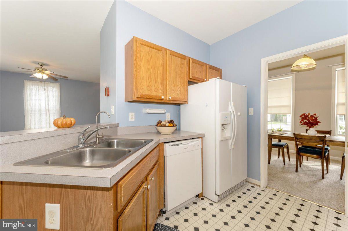 SYCAMORE VILLAGE - Residential