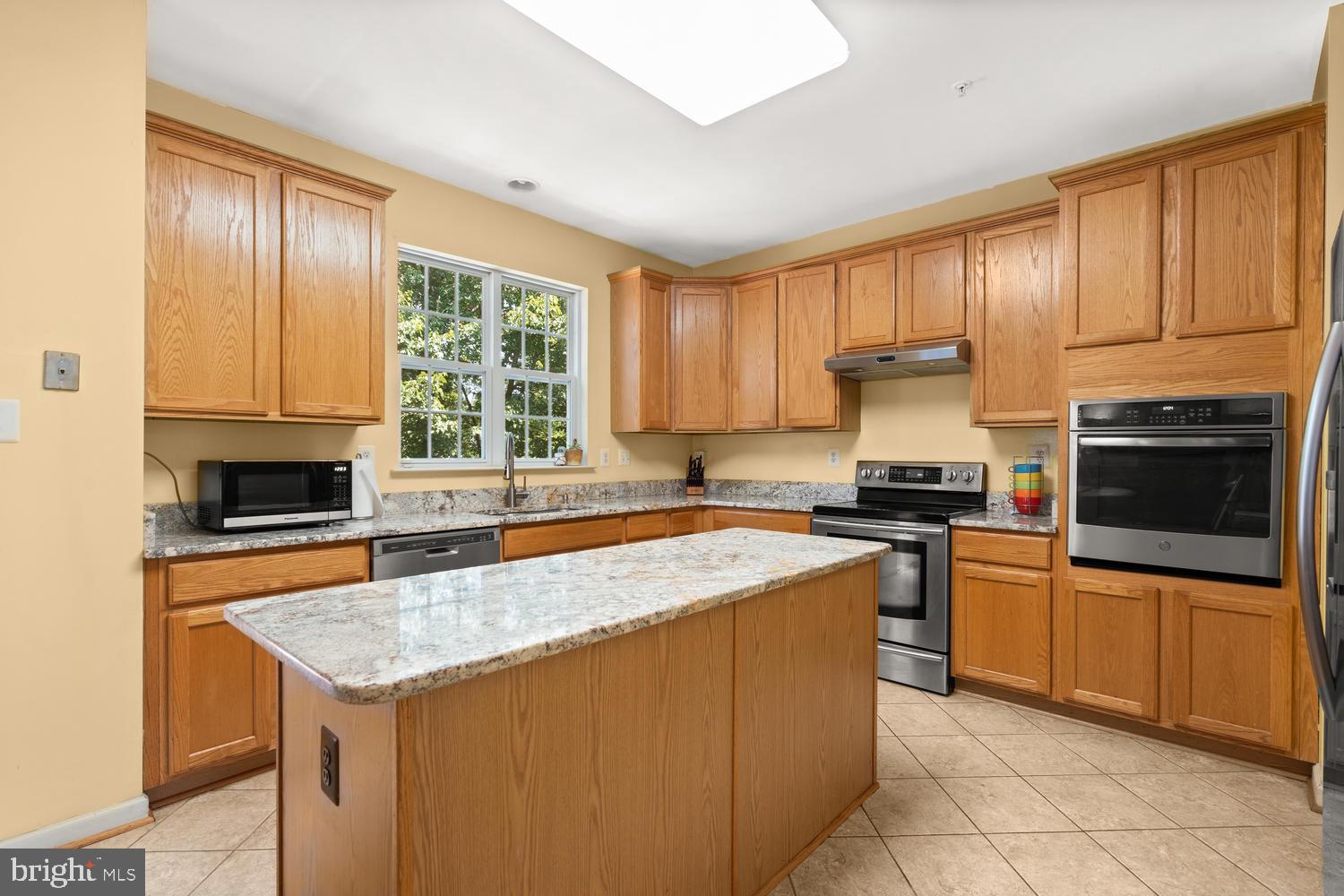 SUMNER GROVE PLAT 1> - Residential