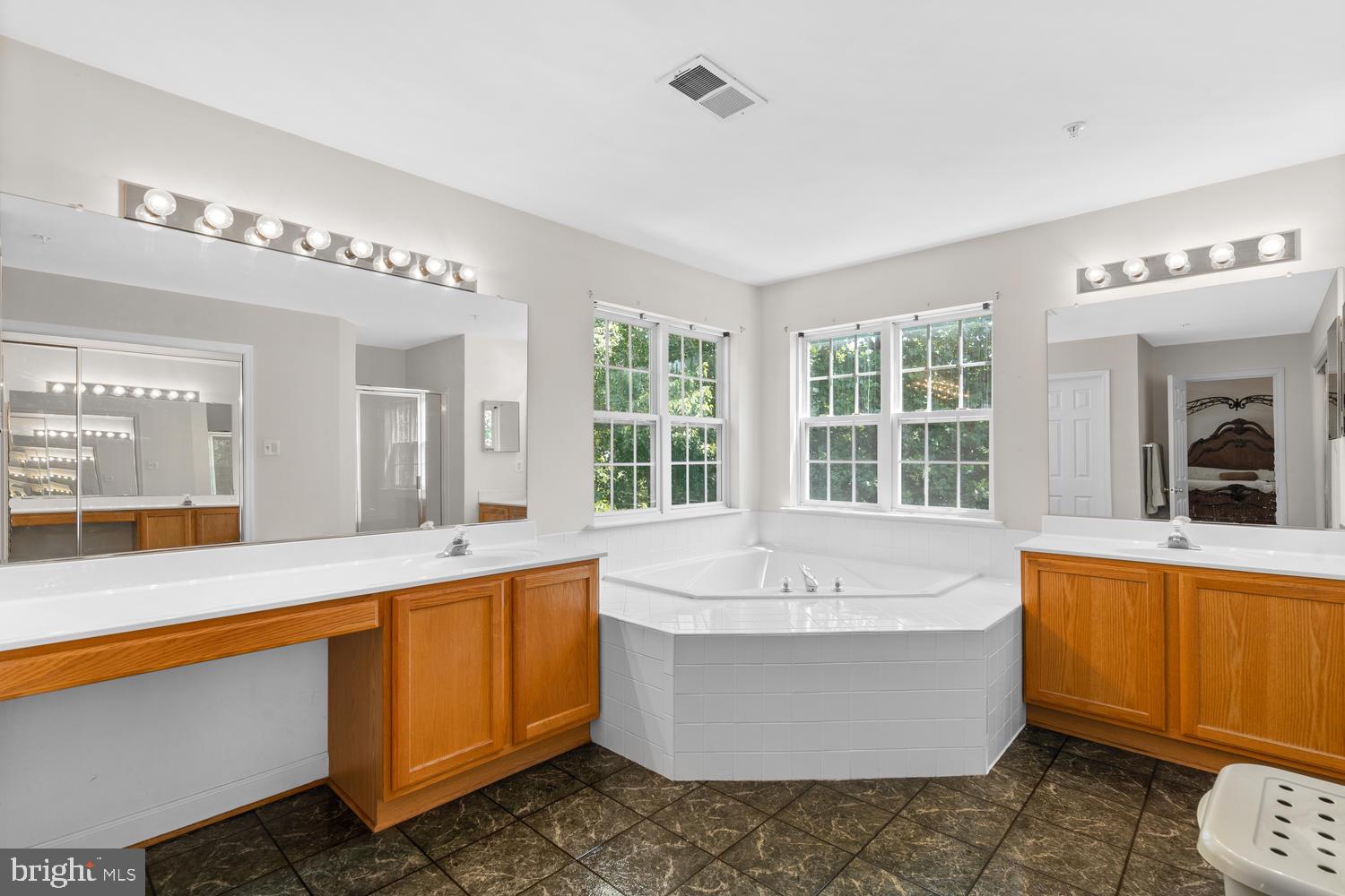 SUMNER GROVE PLAT 1> - Residential