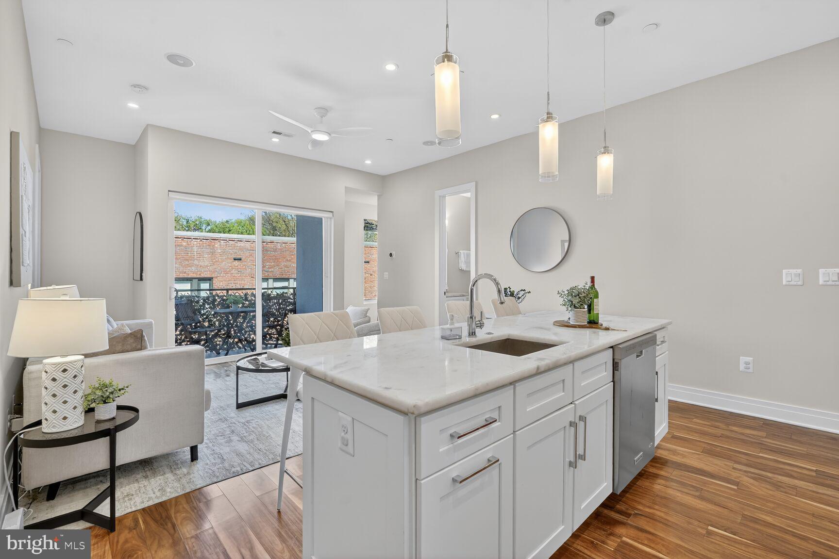 4012 NW EDMUNDS STREET NW 6 (PENTHOUSE)