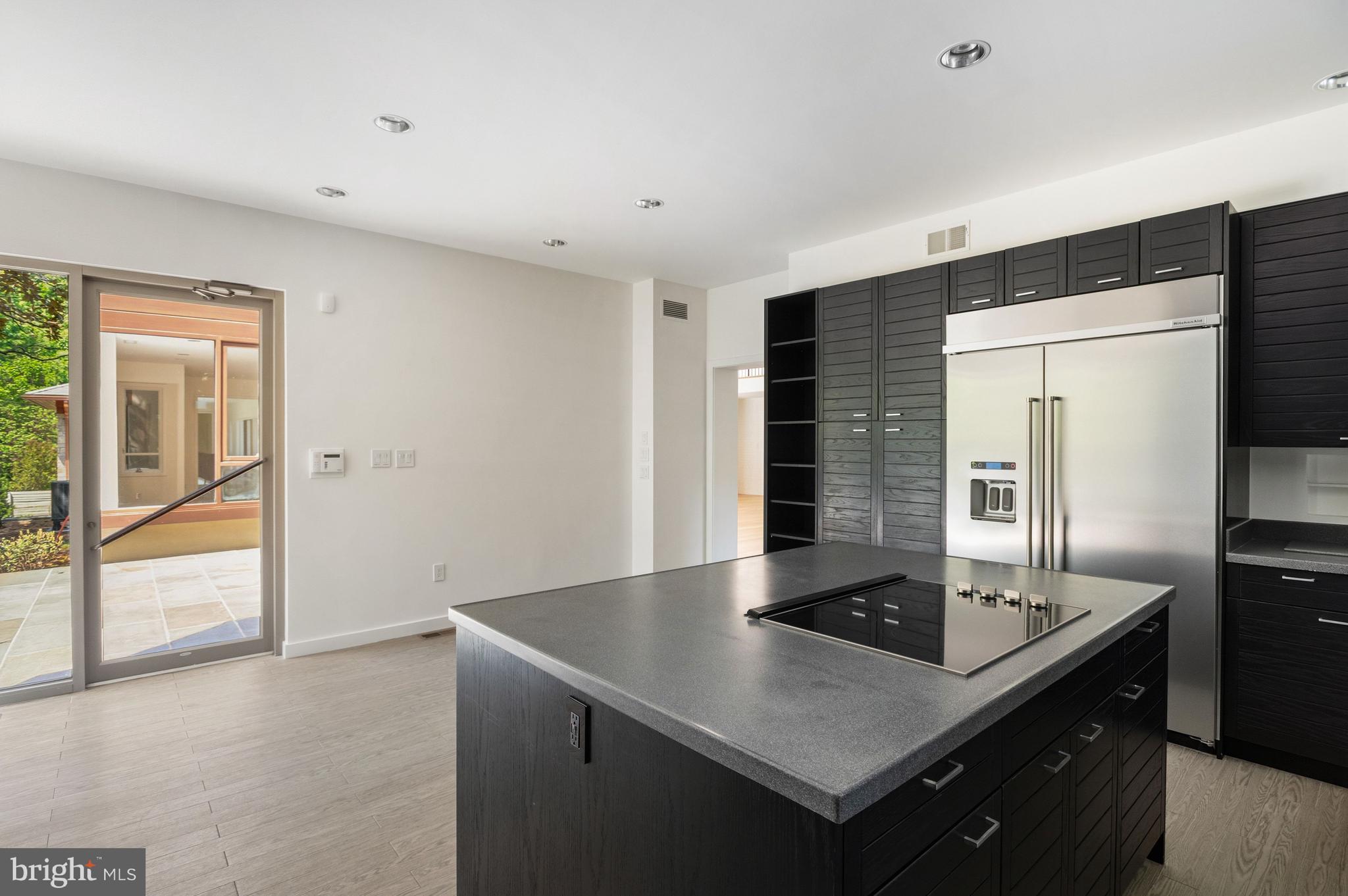 FOREST HILLS - Residential