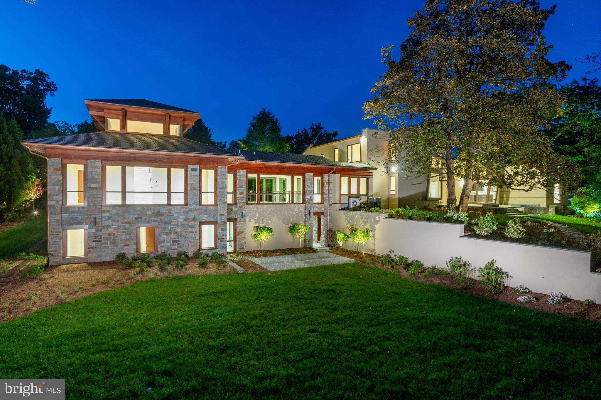 FOREST HILLS - Residential