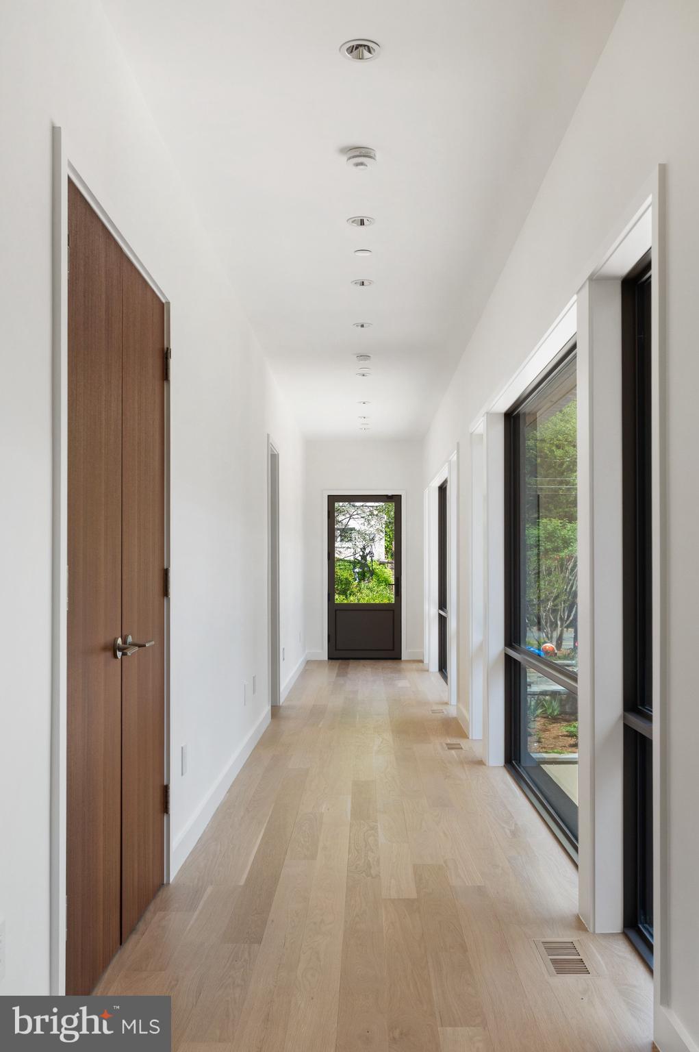 FOREST HILLS - Residential