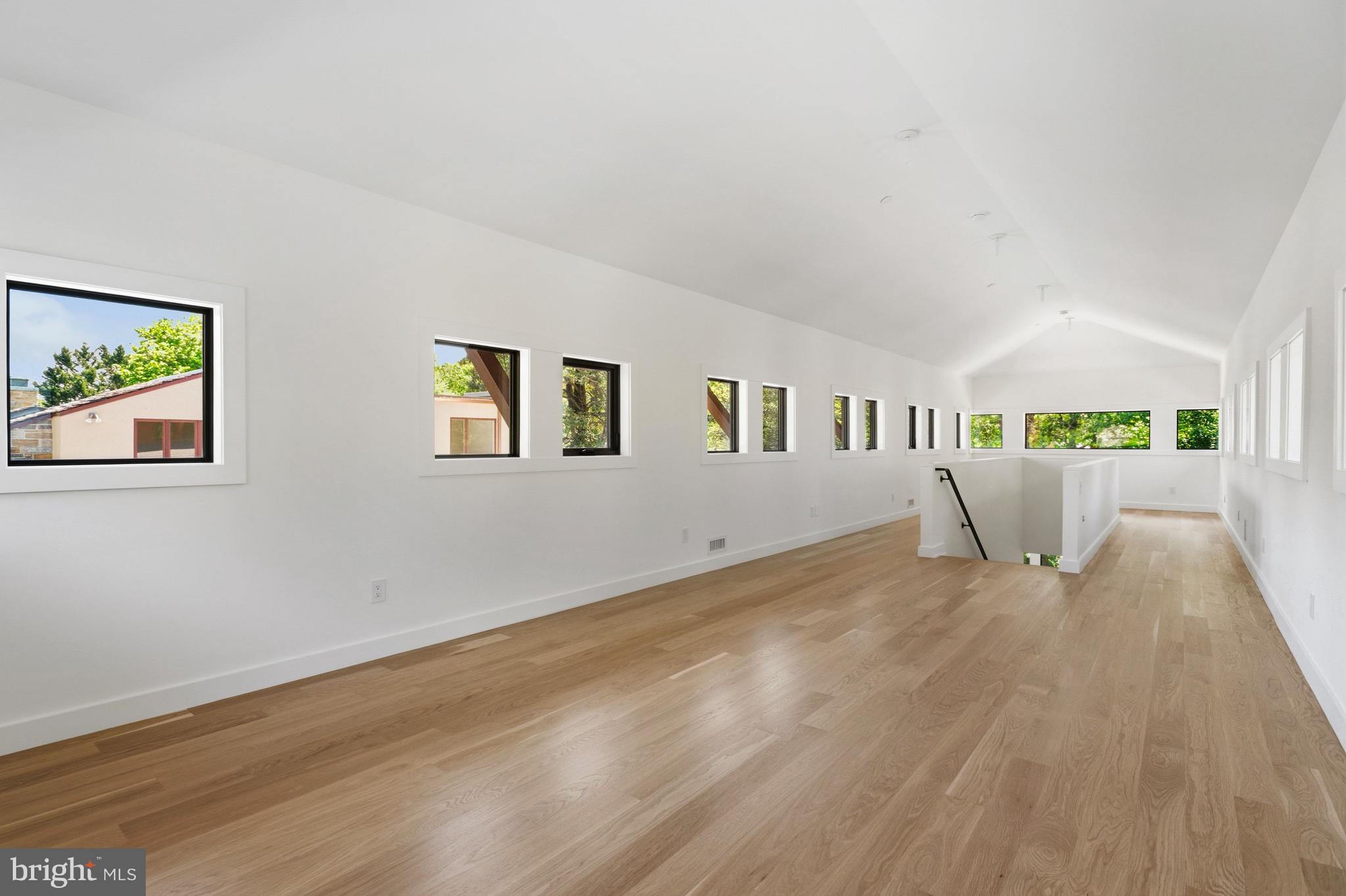FOREST HILLS - Residential