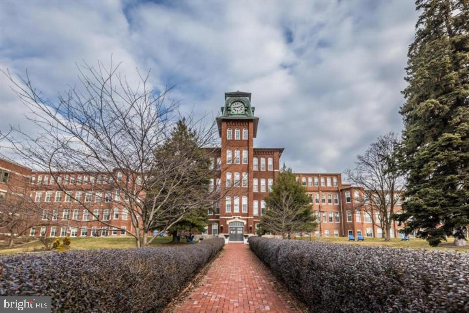 CLOCK TOWERS - Residential