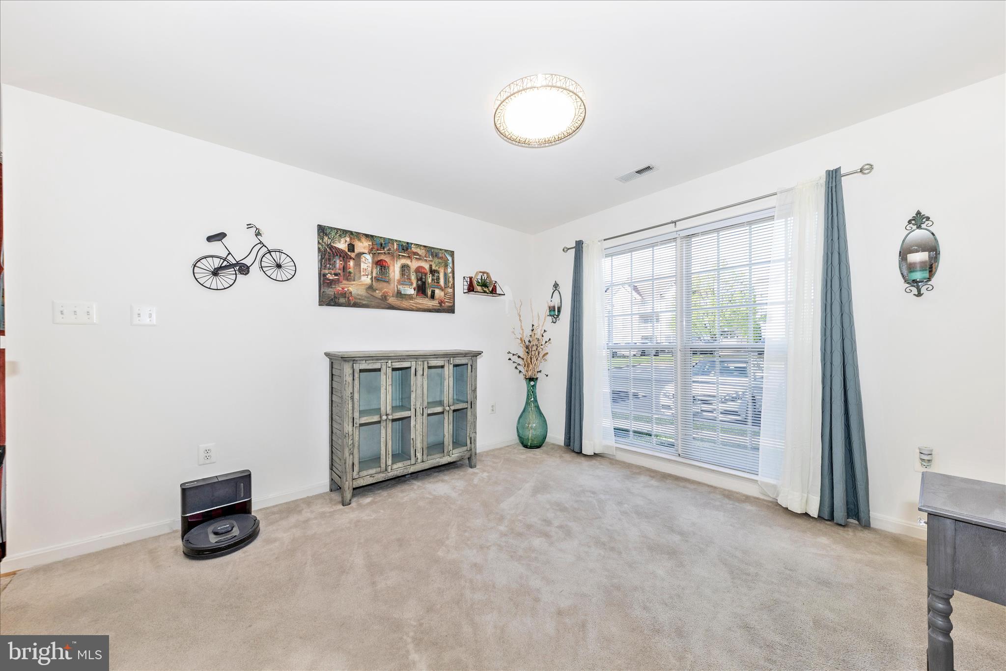 ECHO GLEN - Residential